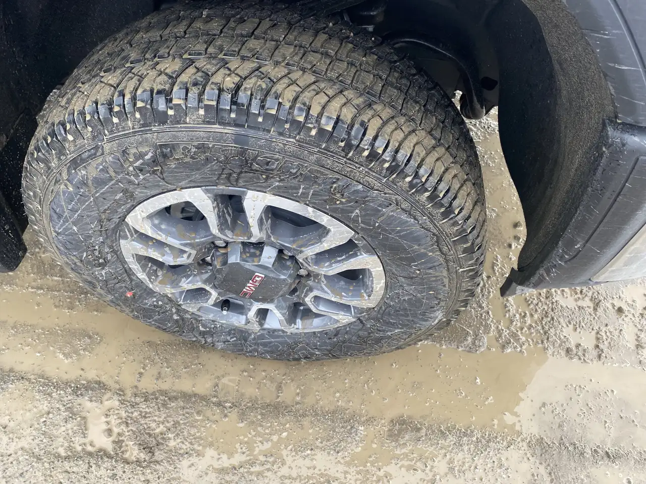 GMC Sierra 3500HD снимка GMC Sierra 3500HD
