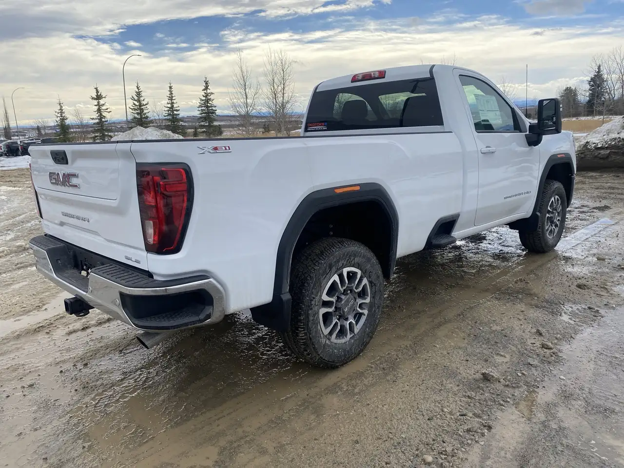 GMC Sierra 3500HD снимка GMC Sierra 3500HD