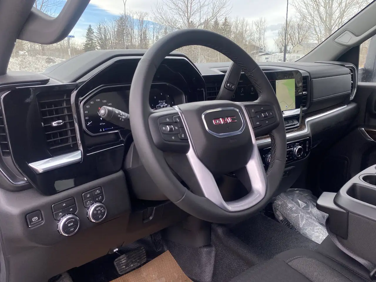 GMC Sierra 3500HD снимка GMC Sierra 3500HD