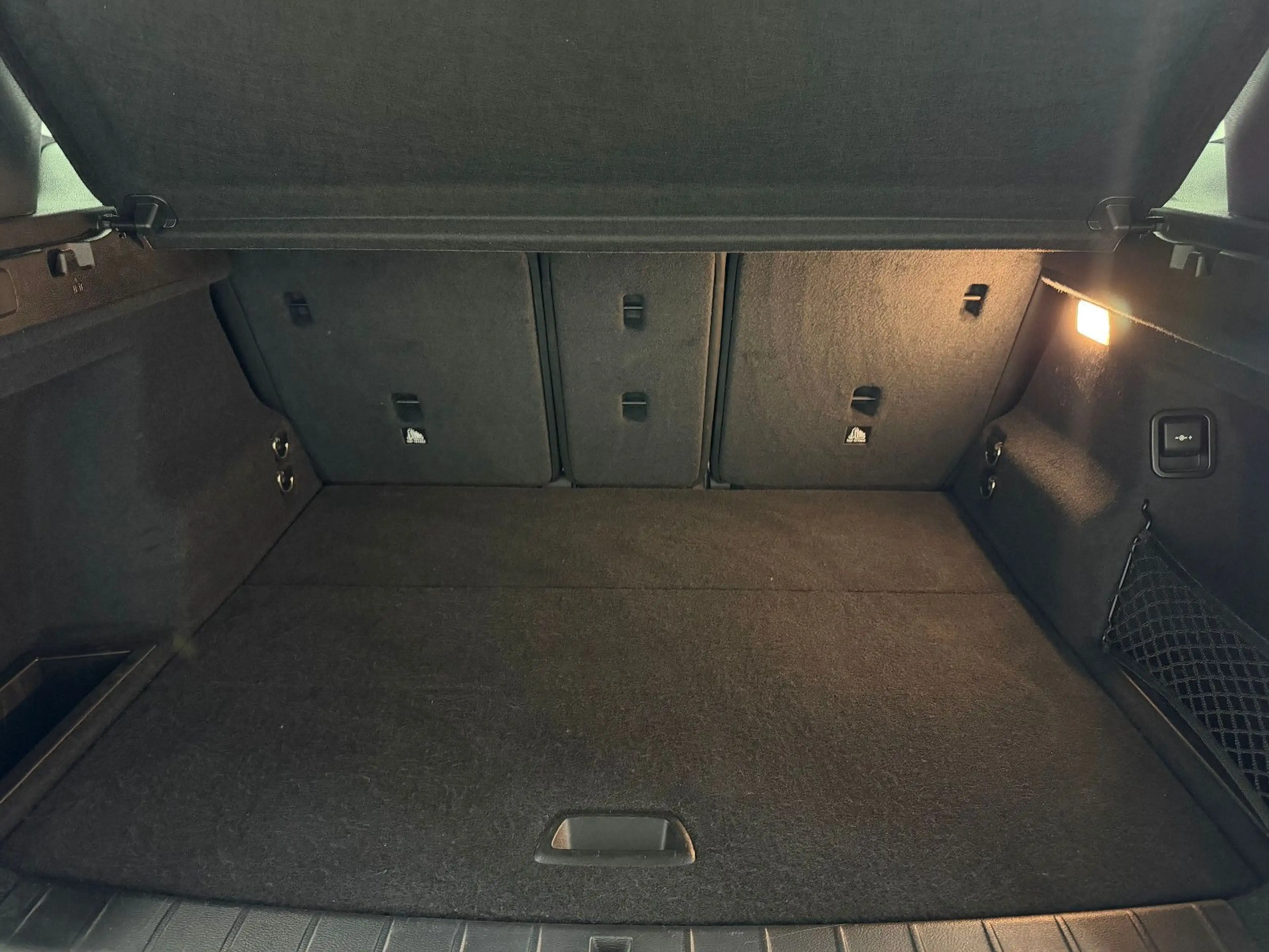 BMW X1 sDrive 20 d M SPORT/KAM/LED/PANO/ACC — photo 14