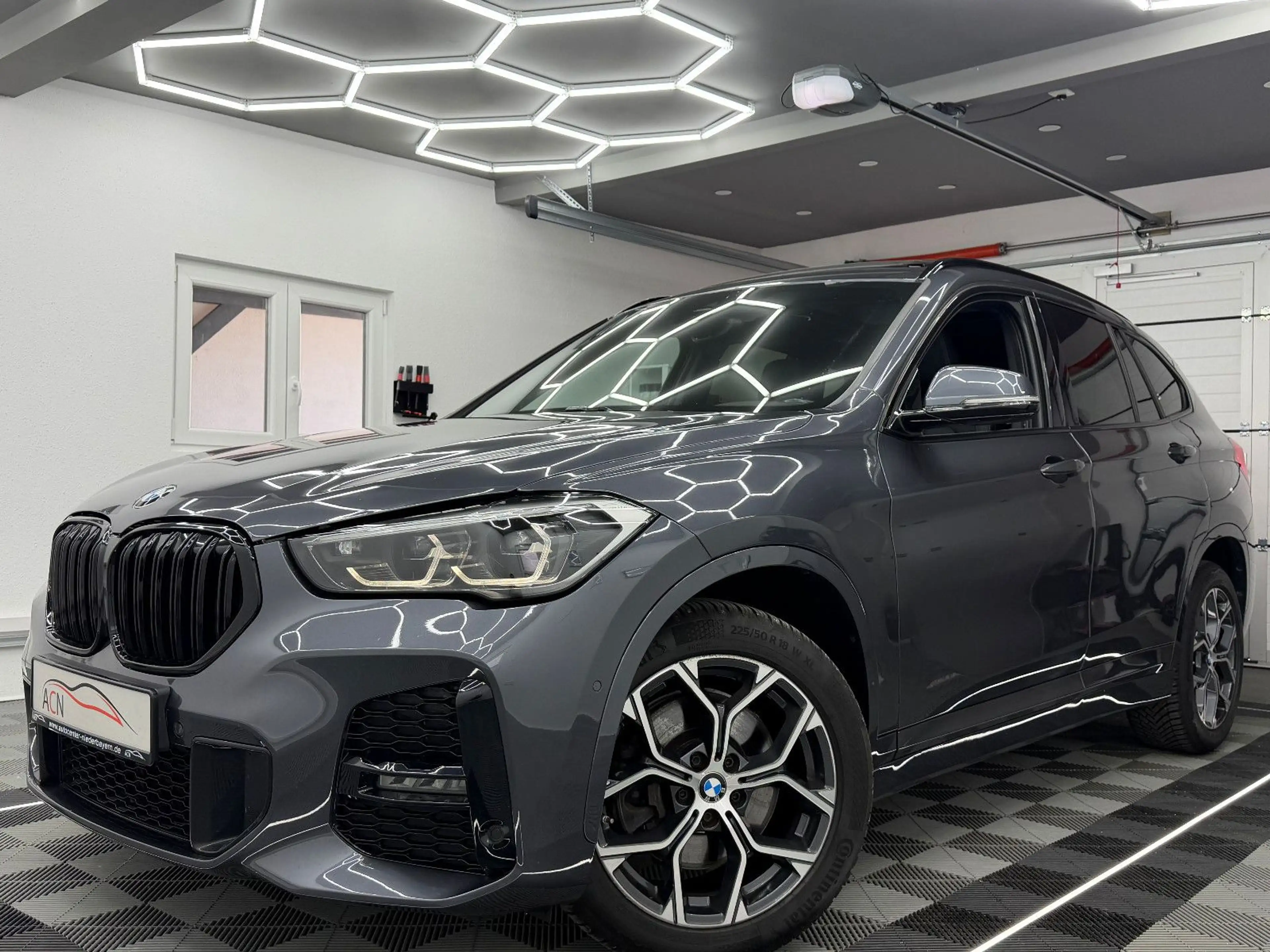 BMW X1 sDrive 20 d M SPORT/KAM/LED/PANO/ACC