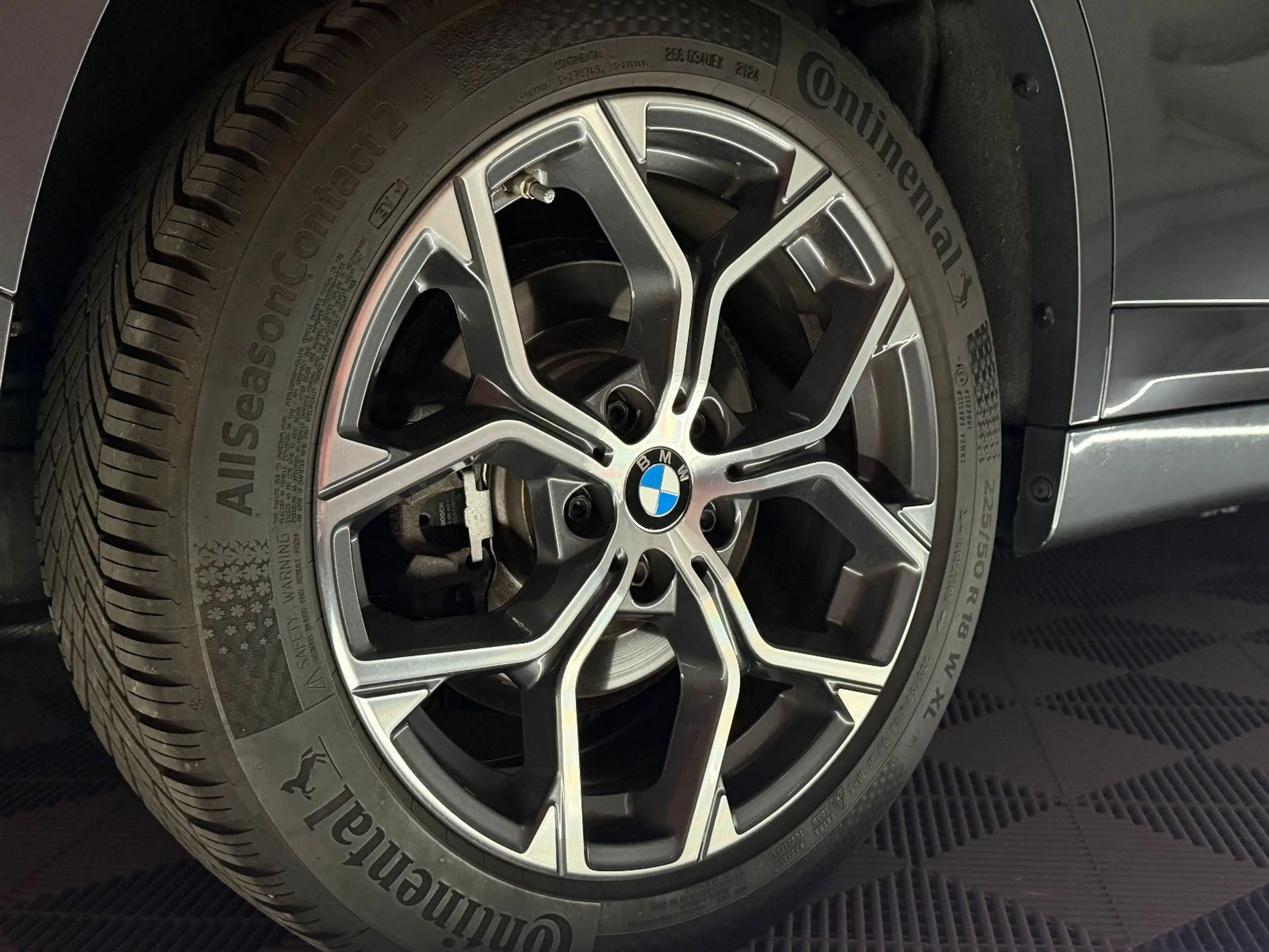 BMW X1 sDrive 20 d M SPORT/KAM/LED/PANO/ACC — photo 13