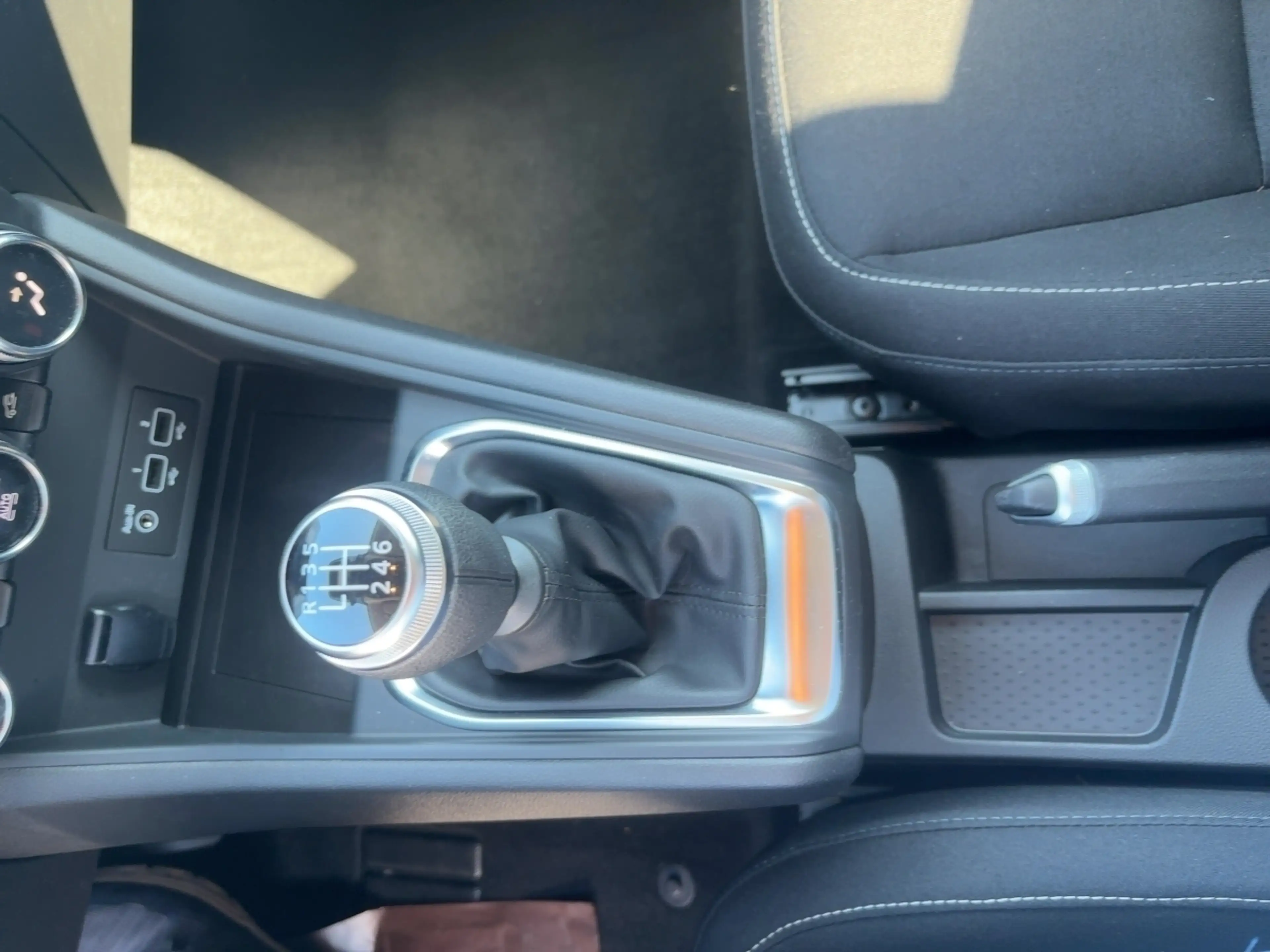 Renault Captur EXPERIENCE TCe — photo 15