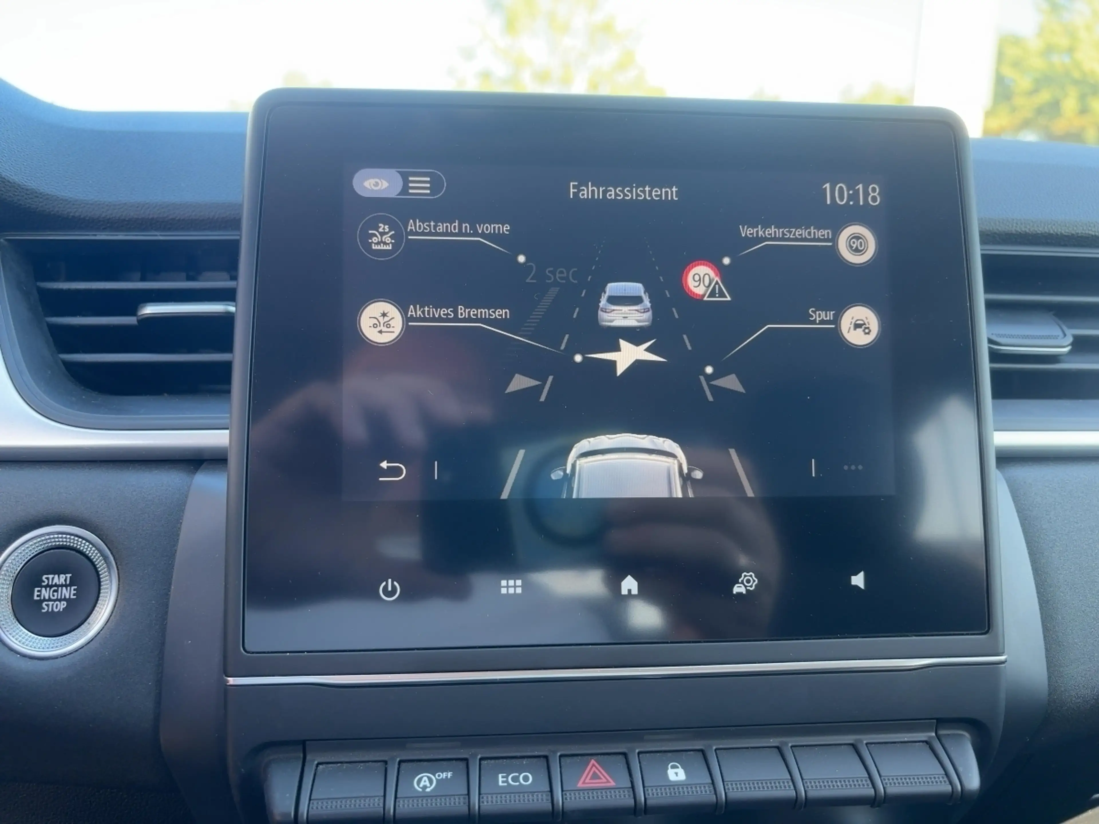 Renault Captur EXPERIENCE TCe — photo 13