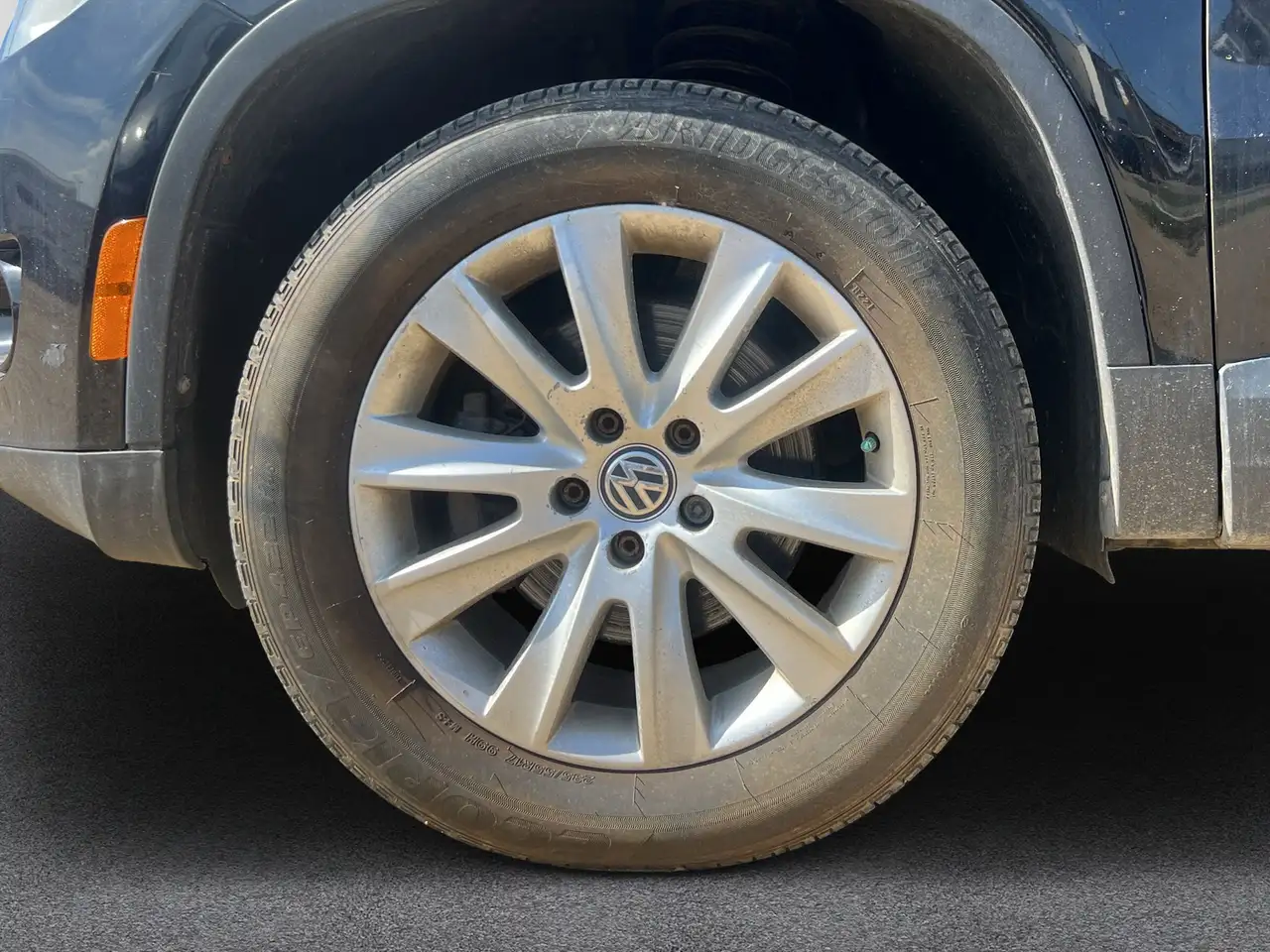 Volkswagen Tiguan снимка Volkswagen Tiguan
