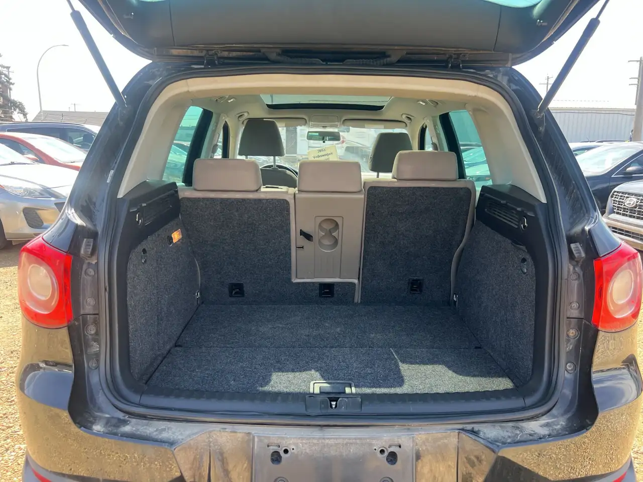 Volkswagen Tiguan снимка Volkswagen Tiguan