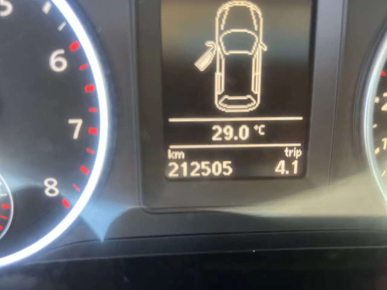 Volkswagen Tiguan снимка Volkswagen Tiguan