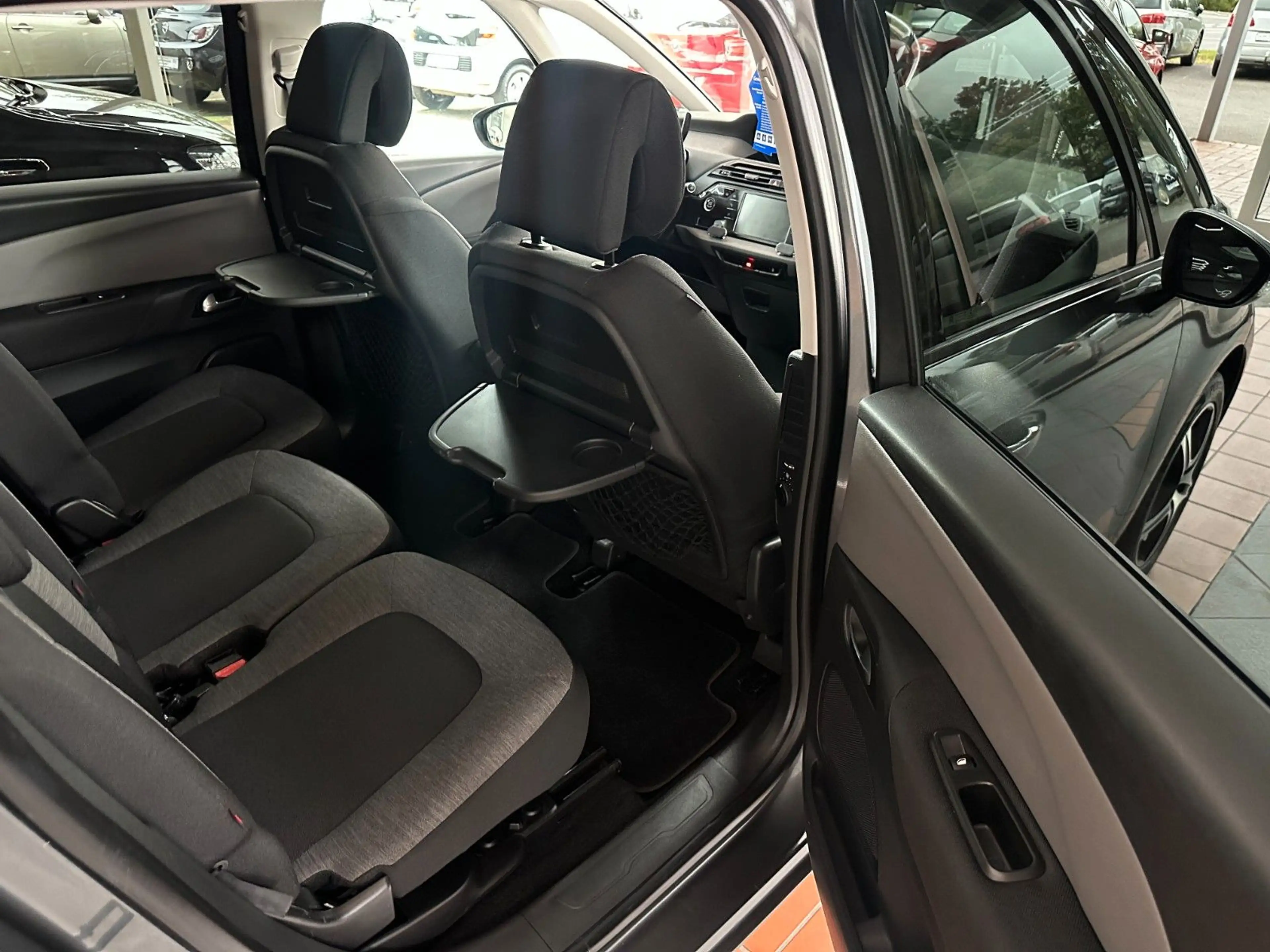 Citroen Grand C4 Picasso /Spacetourer Selection — photo 12