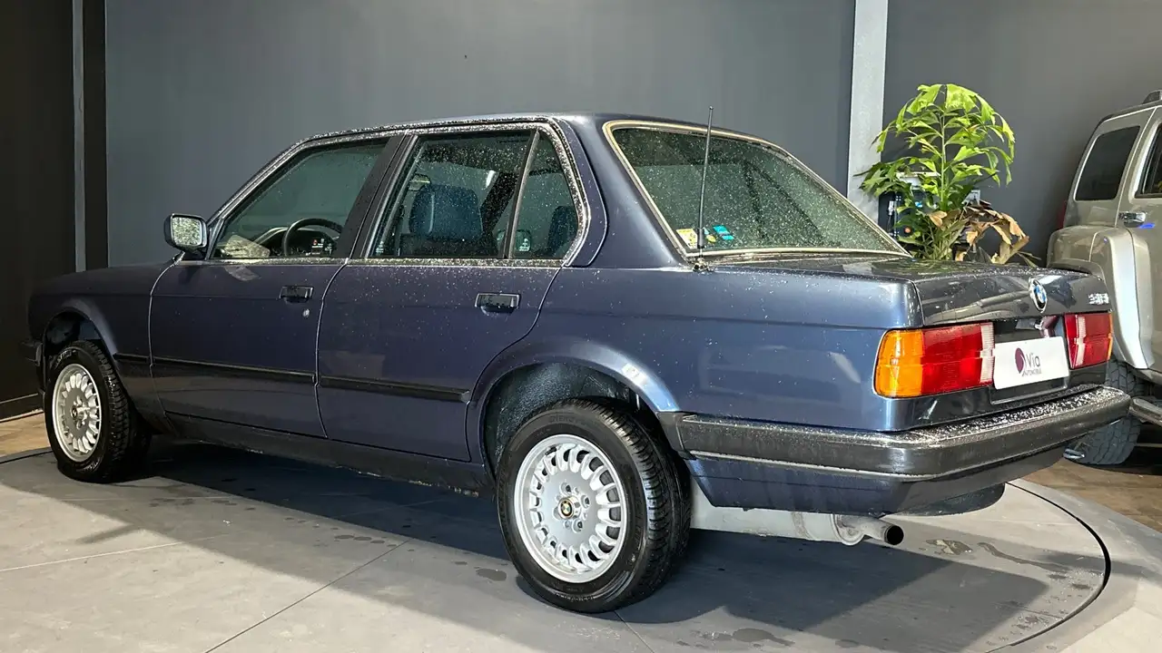 BMW 318i, foto 8