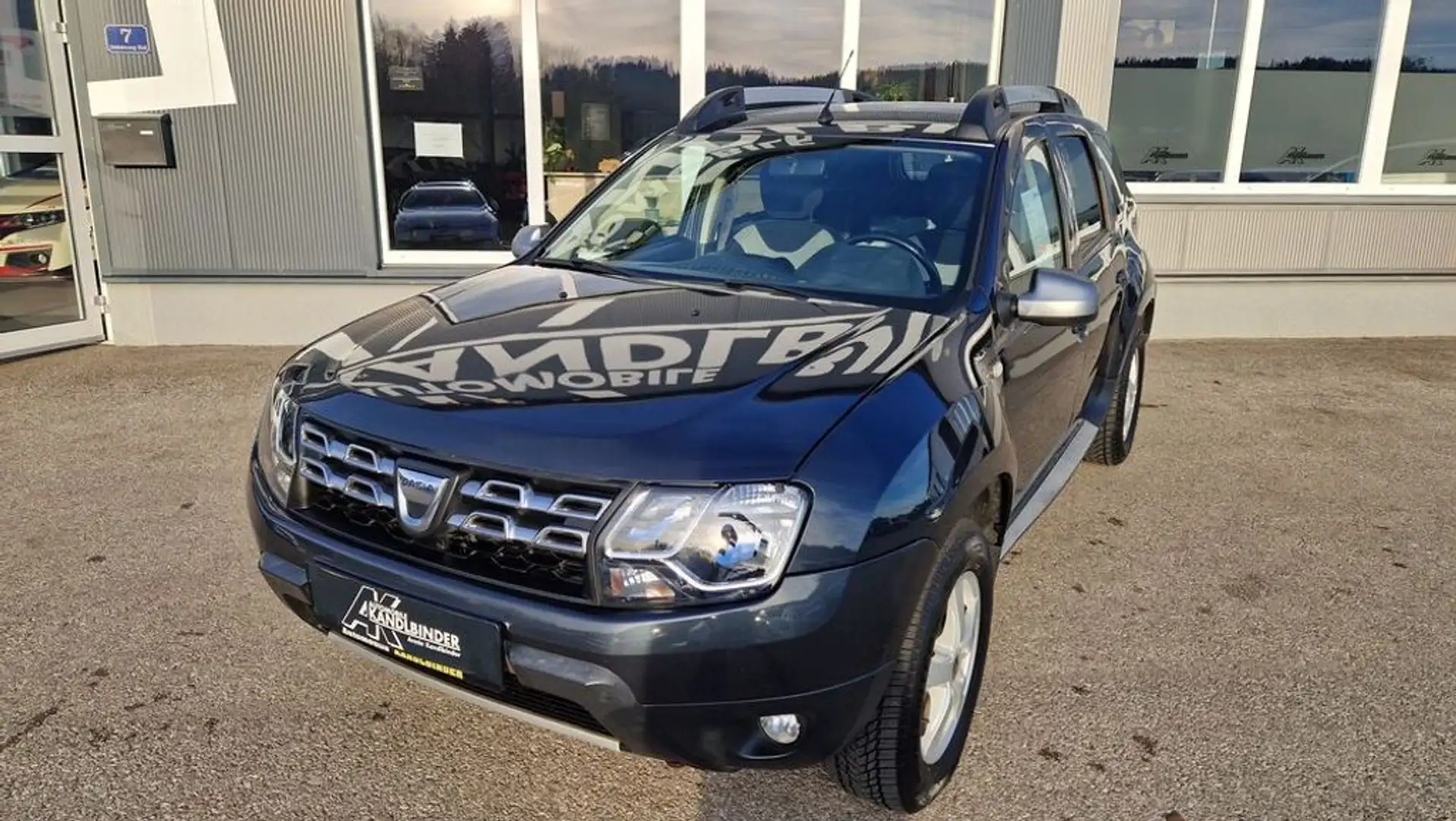 Dacia Duster Vikings 4x4 ''1.Besitz'' Grau - 2