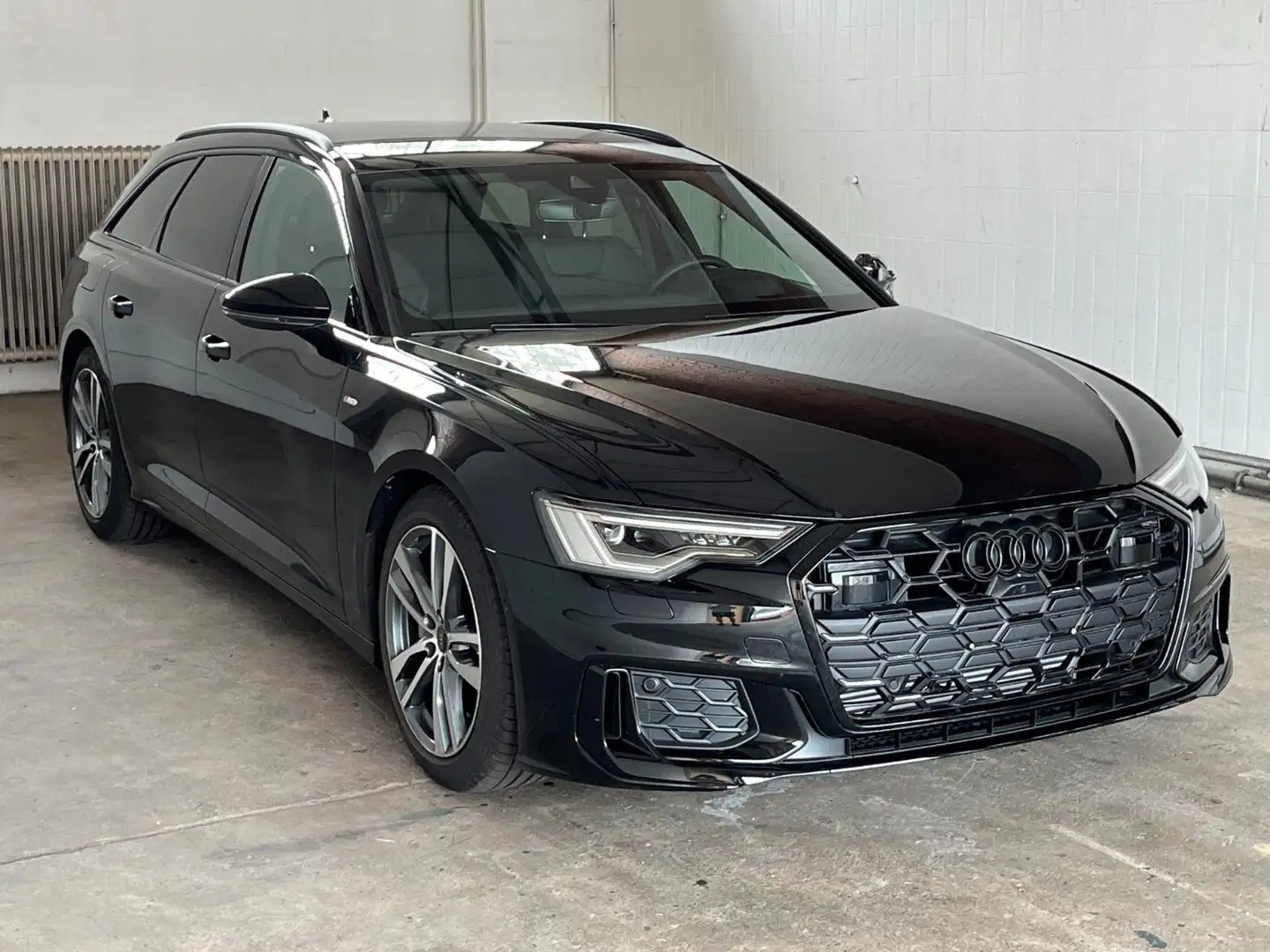Audi A6 *Avant*45 TFSI*S-line*4-Zonen*Matr*360°*UNFALL Schwarz - 1