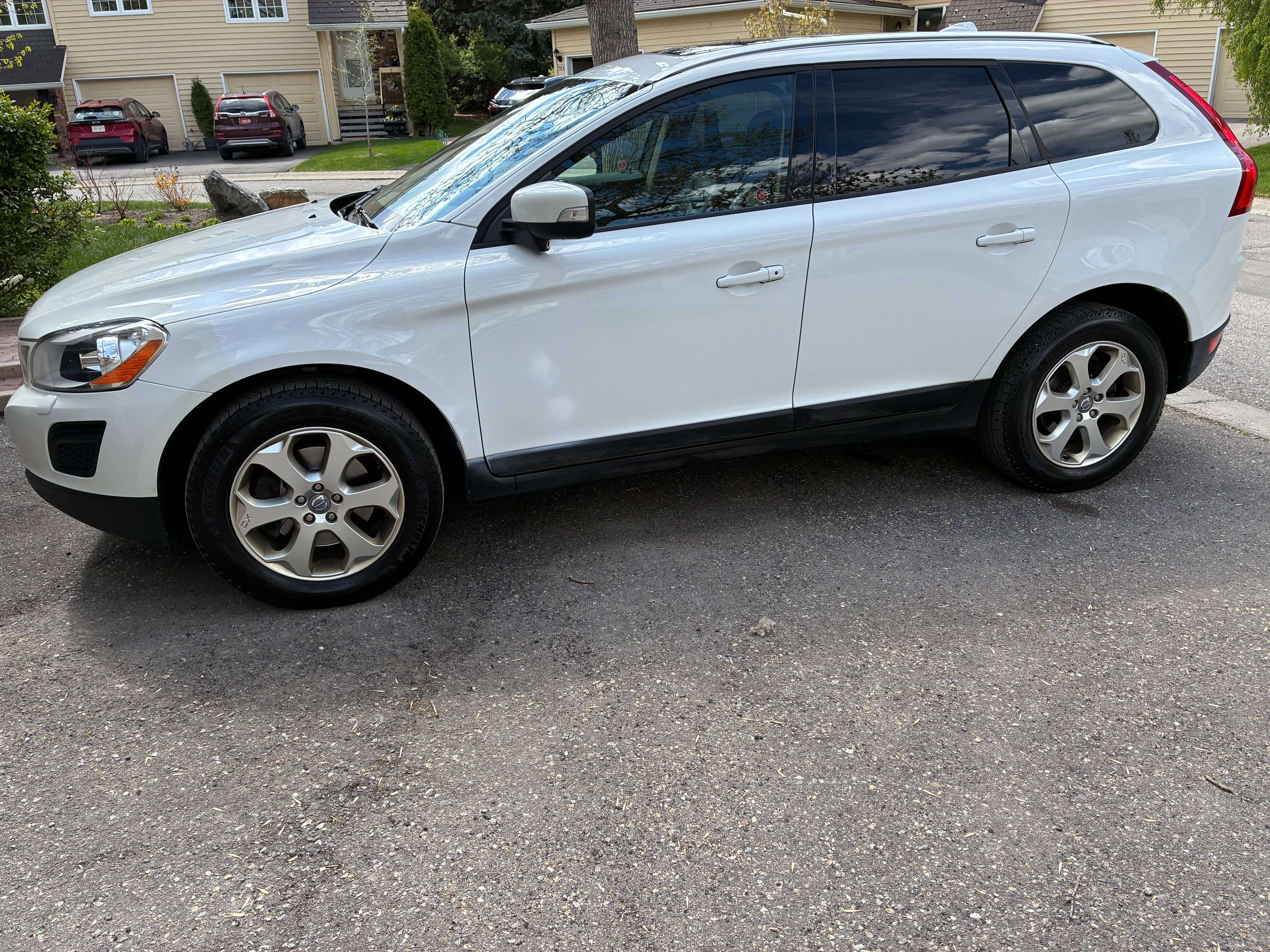 2011 Volvo XC60 Level II alt 4