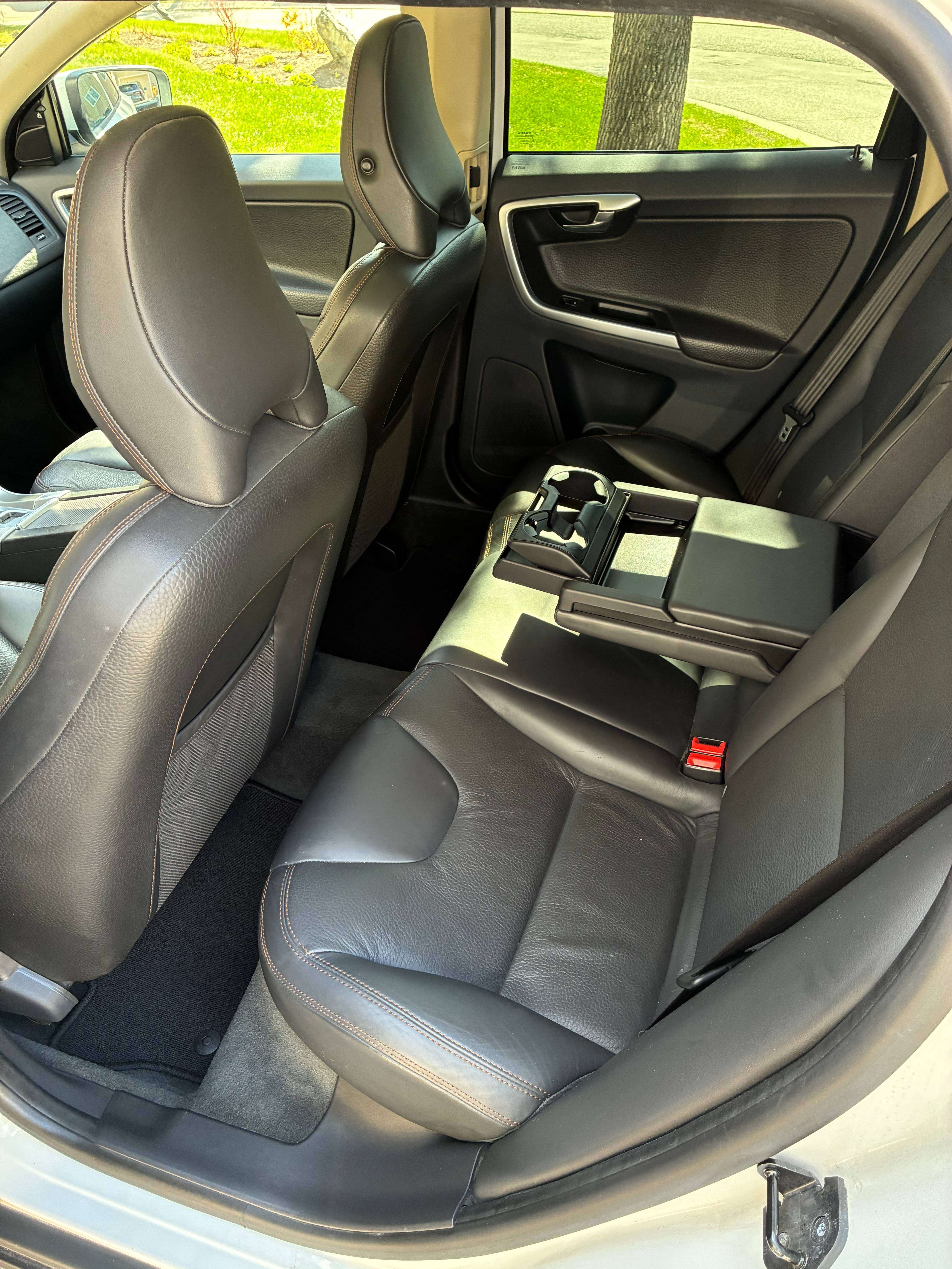 2011 Volvo XC60 Level II thumb 14