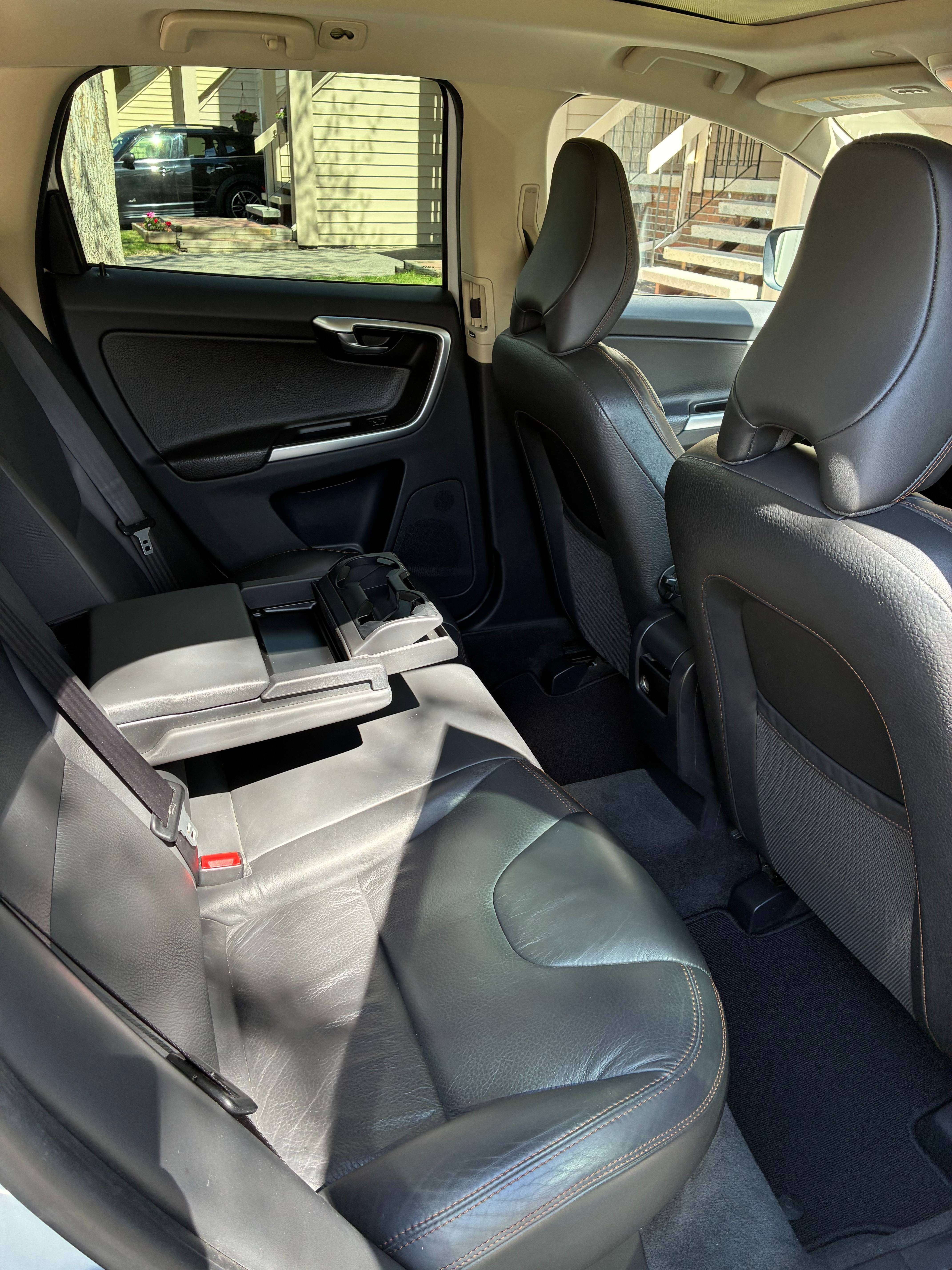 2011 Volvo XC60 Level II thumb 15