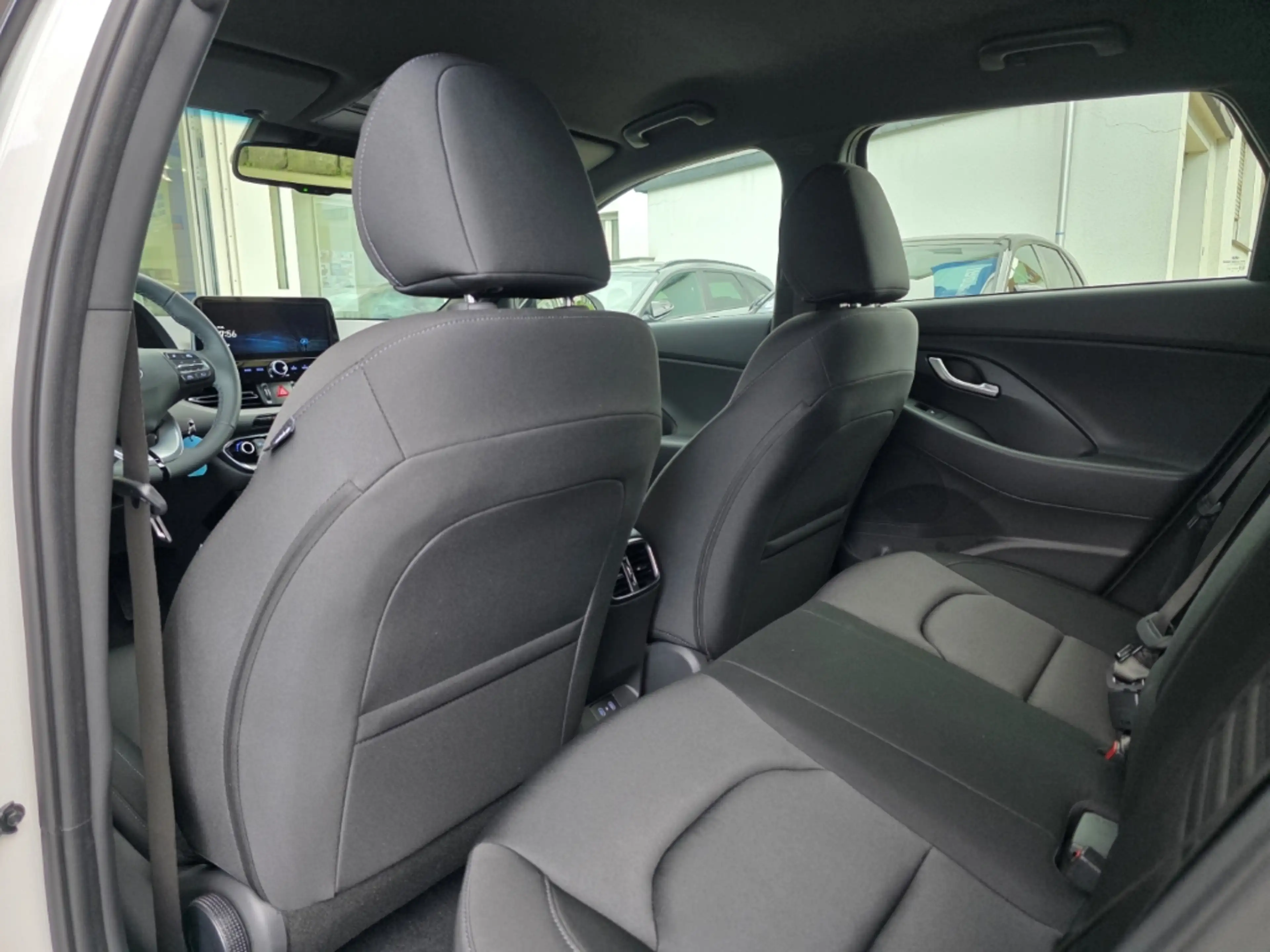 Hyundai i30 1.6 T-GDI 7-DCT Trend MY26 / Navi /Voll-LED / Kame — photo 15
