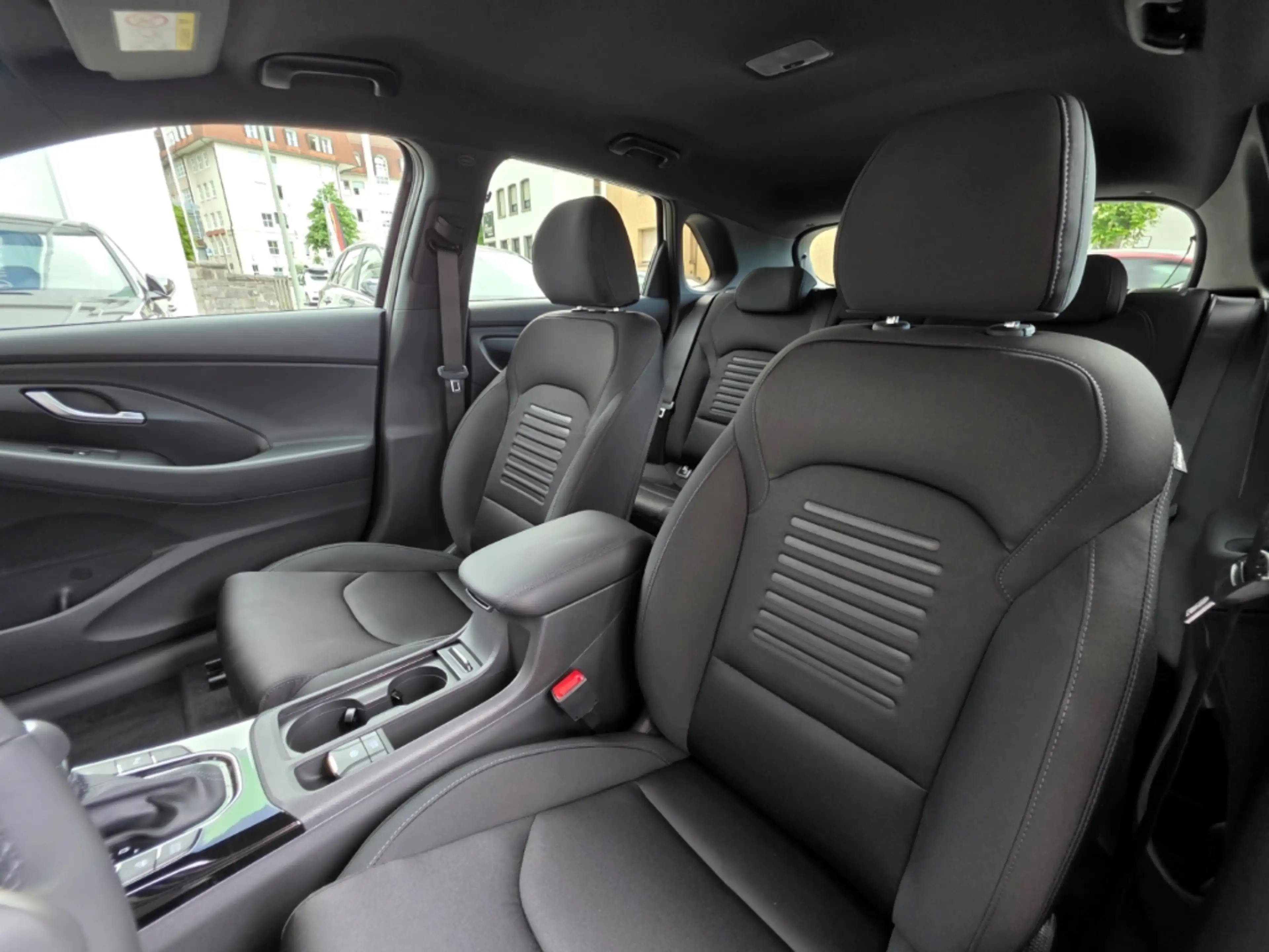 Hyundai i30 1.6 T-GDI 7-DCT Trend MY26 / Navi /Voll-LED / Kame — photo 11