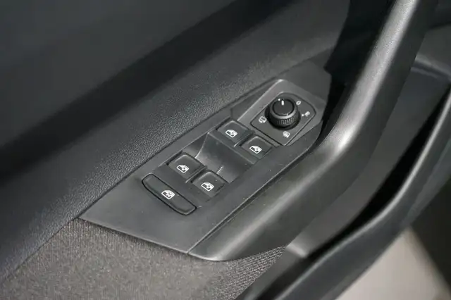 Volkswagen Taigo view 28
