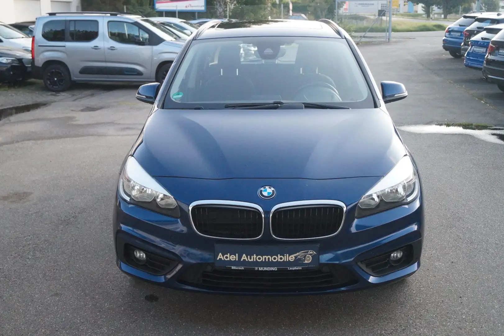BMW 218 Blau - 2