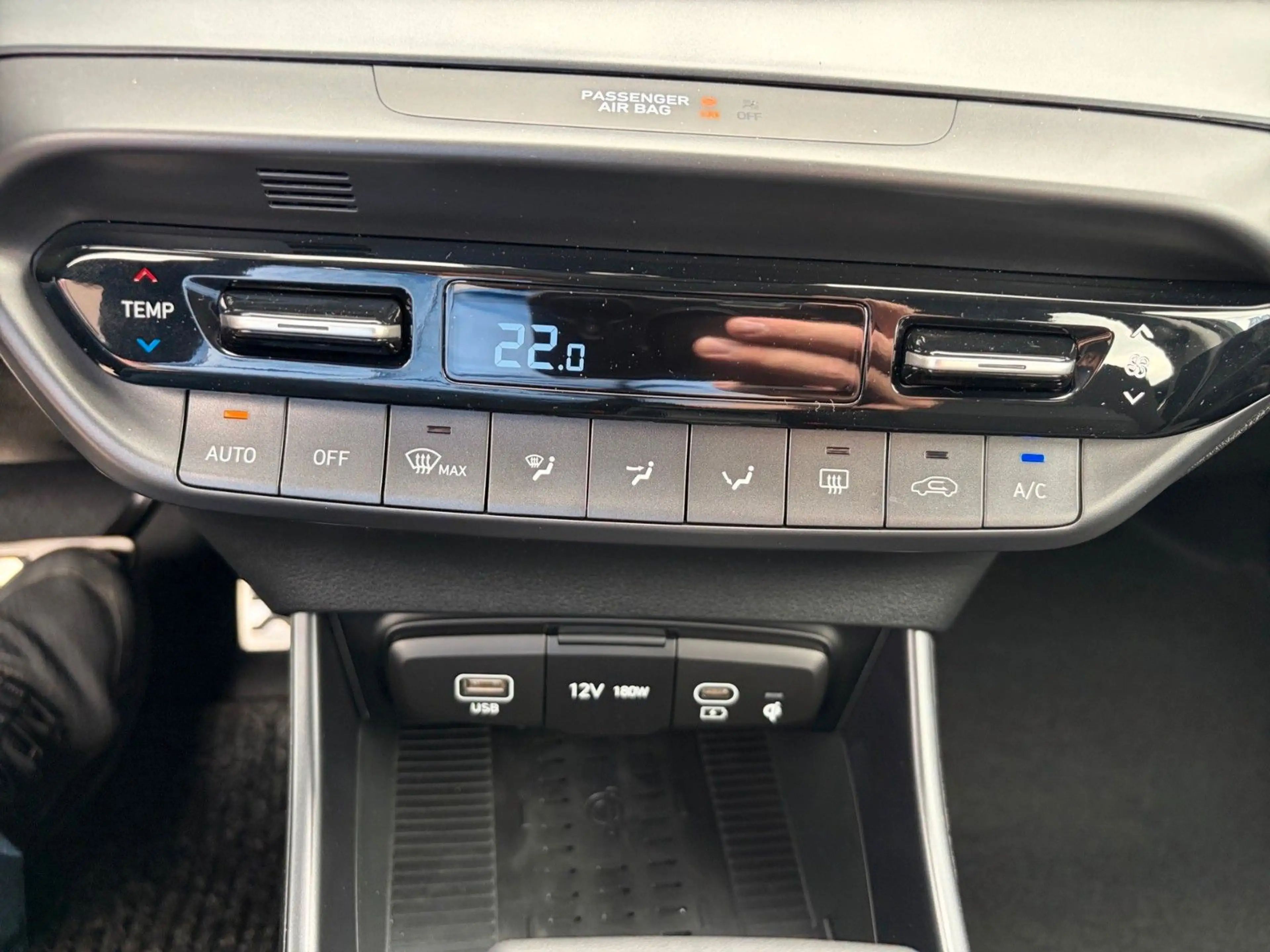 Hyundai BAYON Automatik Trend Komfort Navi LED BOSE — photo 14
