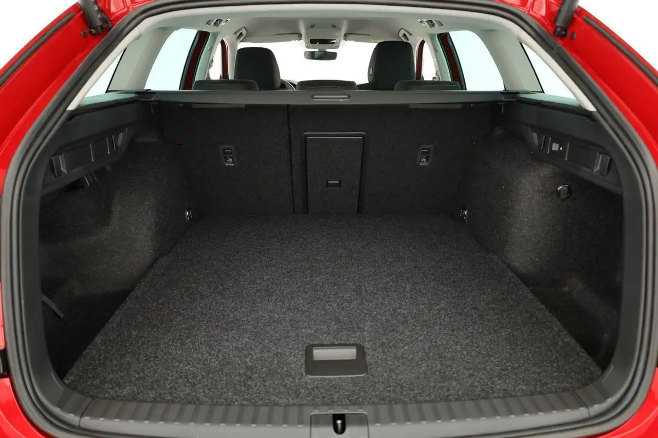 Skoda Octavia 2026 — фото 11