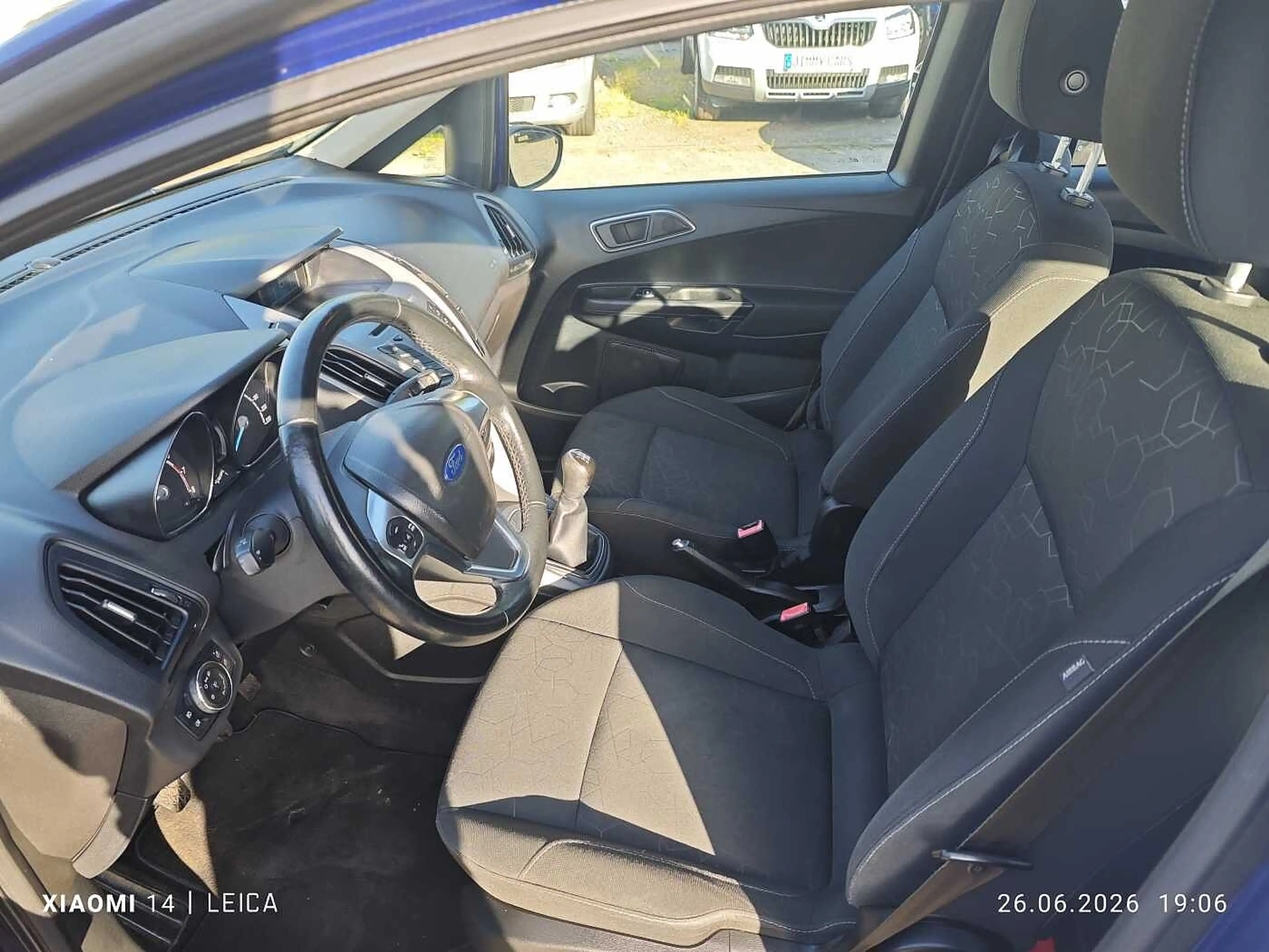 Ford B-Max 1.0 EcoBoost Titanium — photo 11