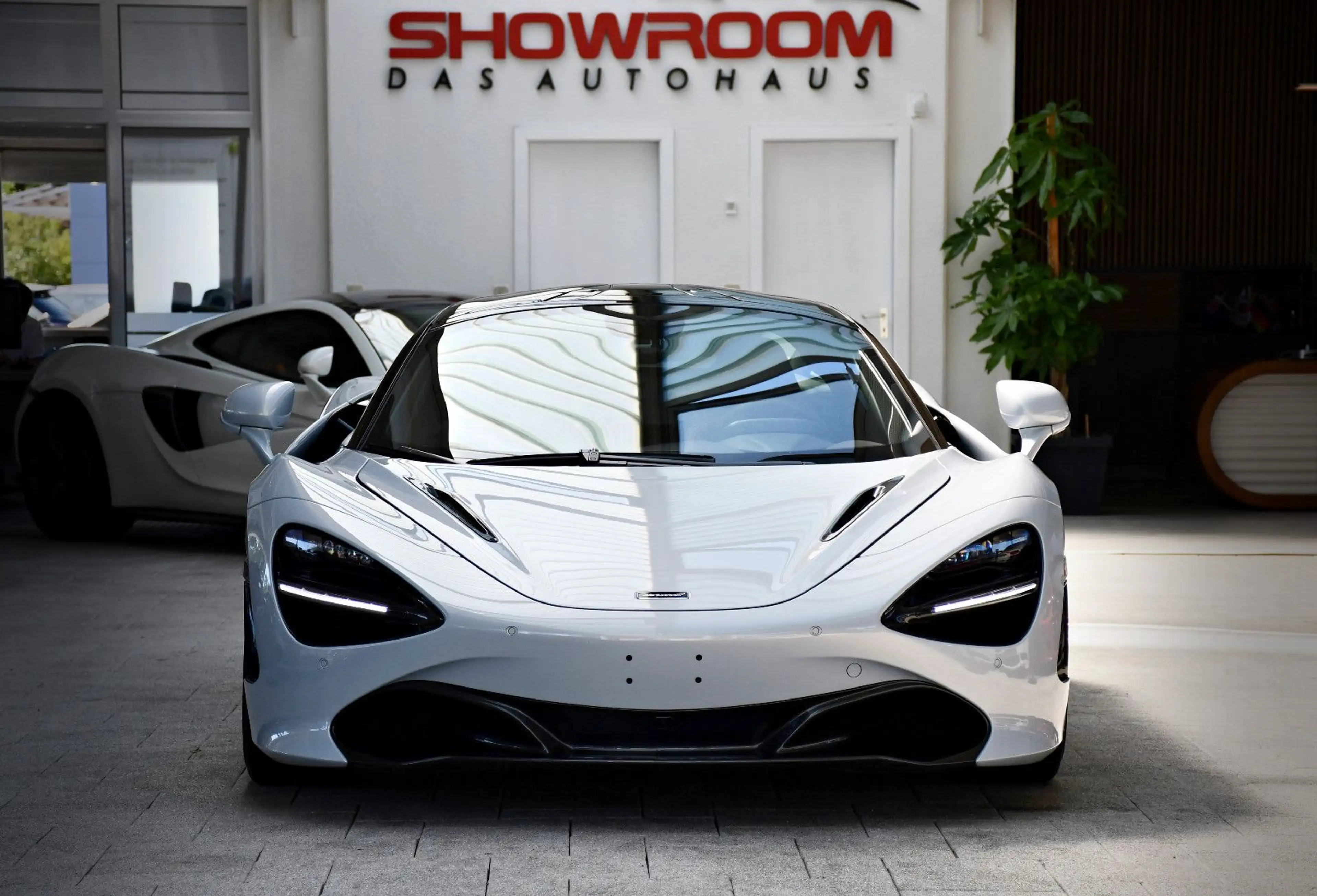 McLaren 720S Elite Lux Carbon Ceramic Lift SoftClose — photo 7
