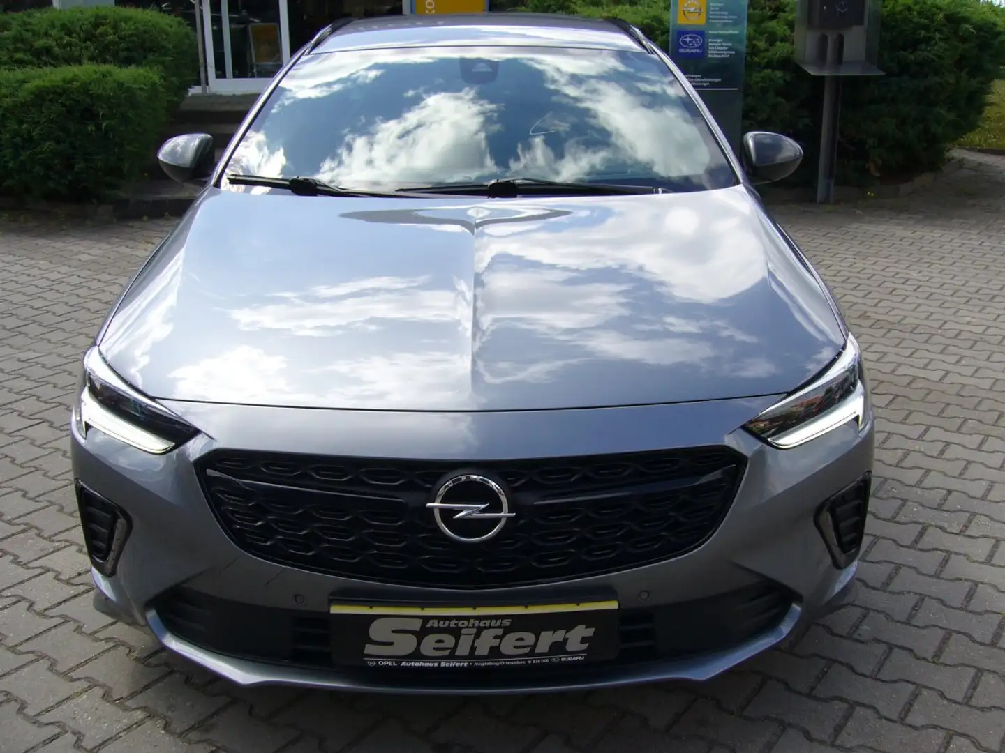 Opel Insignia 2.0 SHT 4x4  GSi (EURO 6d) Grijs - 1