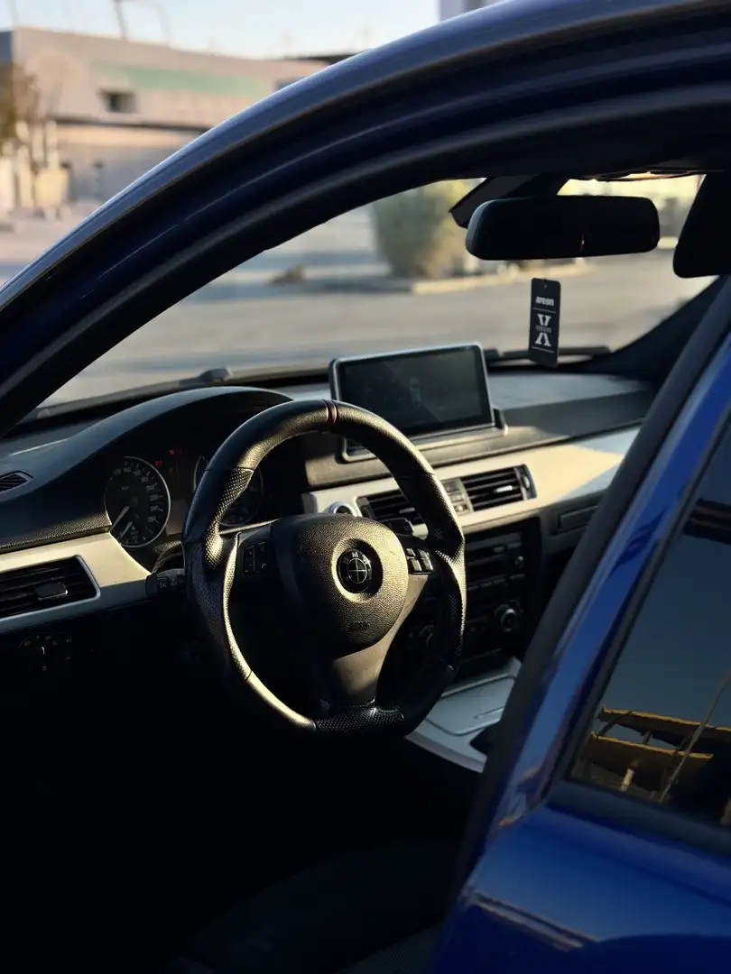 BMW 320 E90 320d M Paket - 2