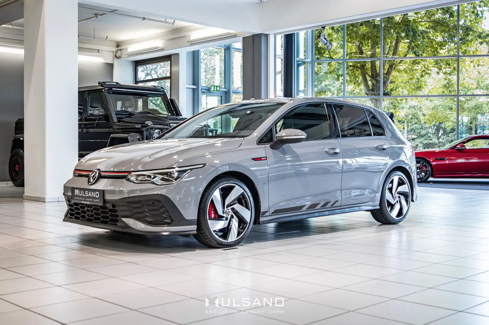 Volkswagen Golf 8 GTI Clubsport LICHT+SICHT BUSINESS KOMFOR Grijs - 1