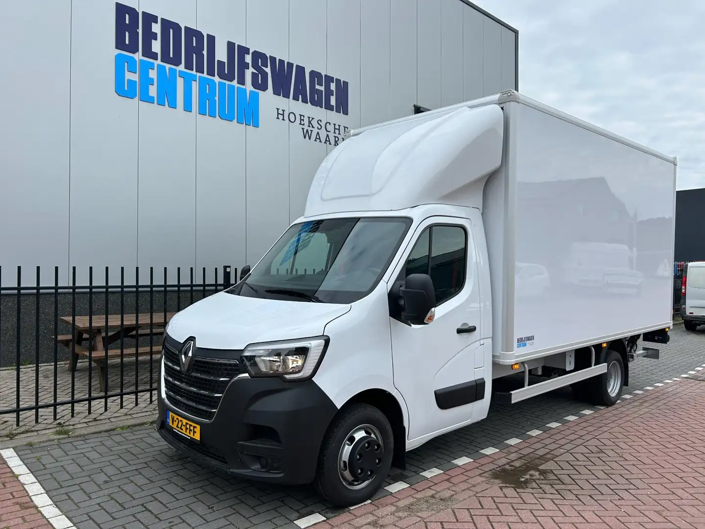 Renault Master 2.3dCi 165 DL Bakwagen met laadklep|Trekhaak 3500k Wit - 2