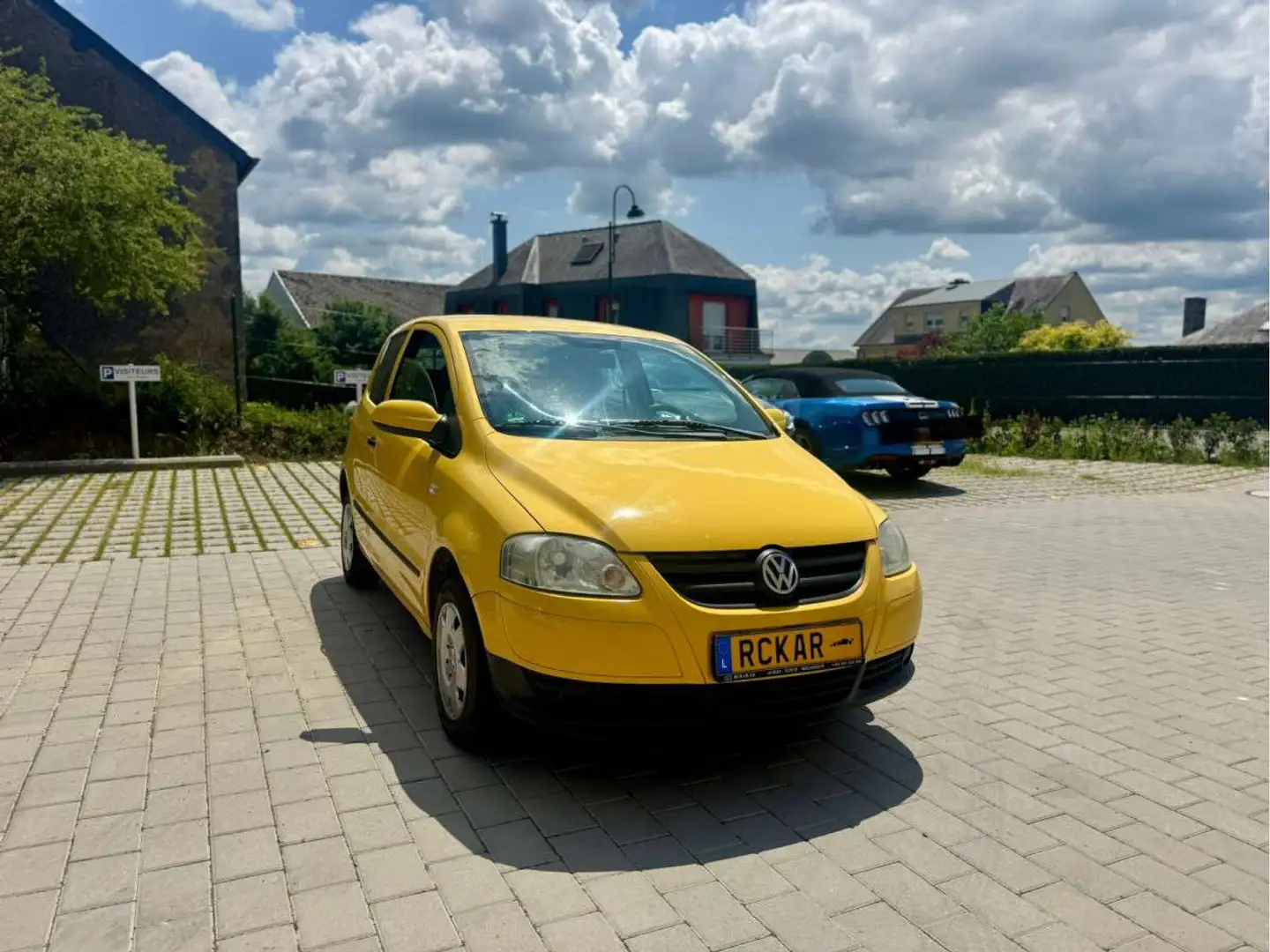 Volkswagen Polo Fox Essence *Garantie 12 mois* Giallo - 1