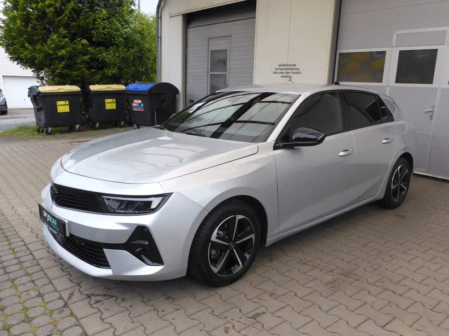 Opel Astra GS Silber - 1