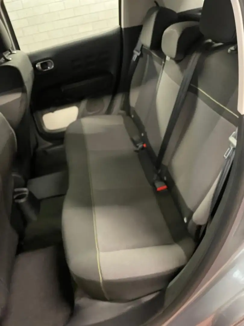 Citroen C3 PureTech 82 S&S Feel Grau - 2