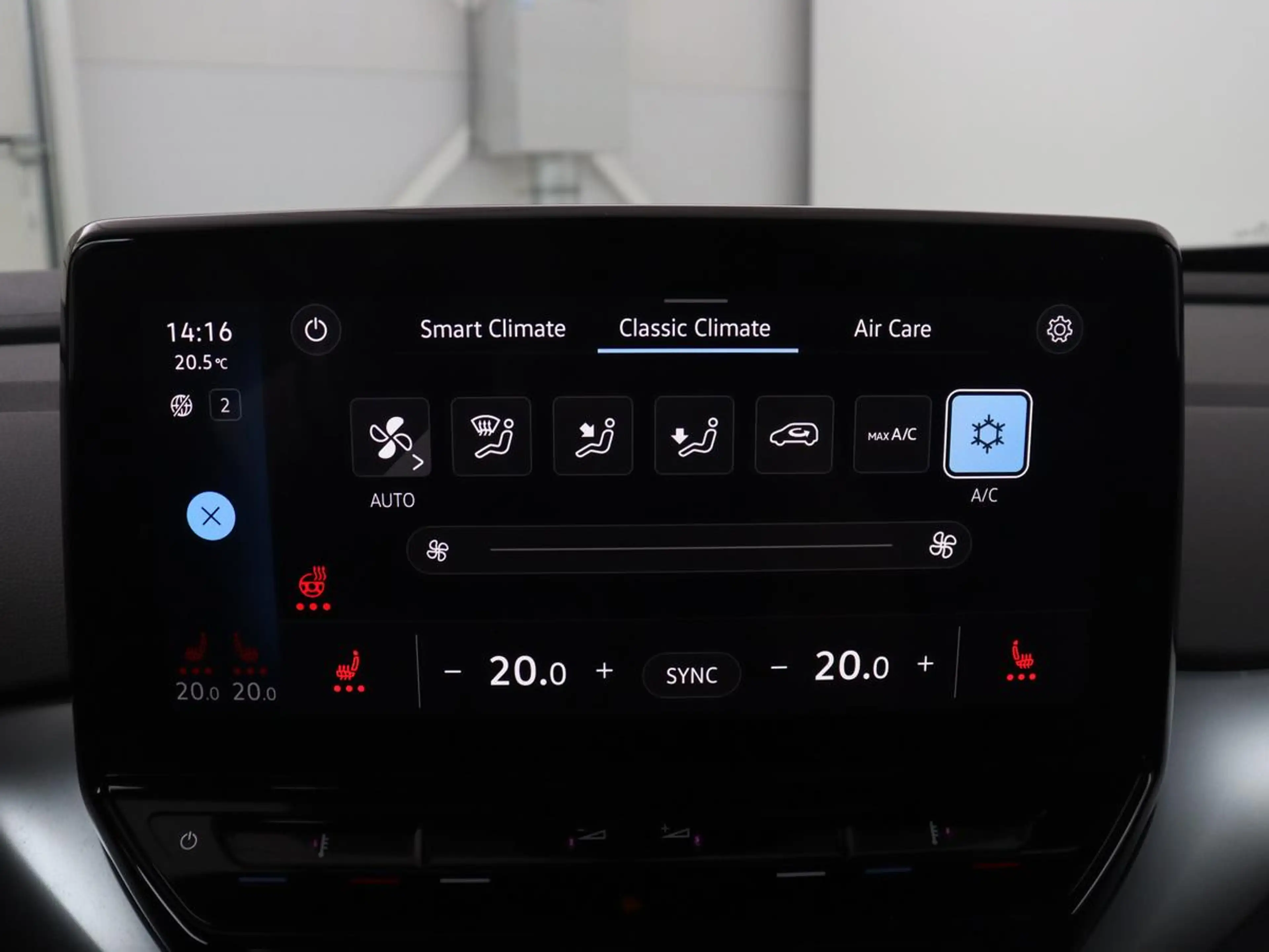 Volkswagen ID.4 First 77 kWh — photo 24