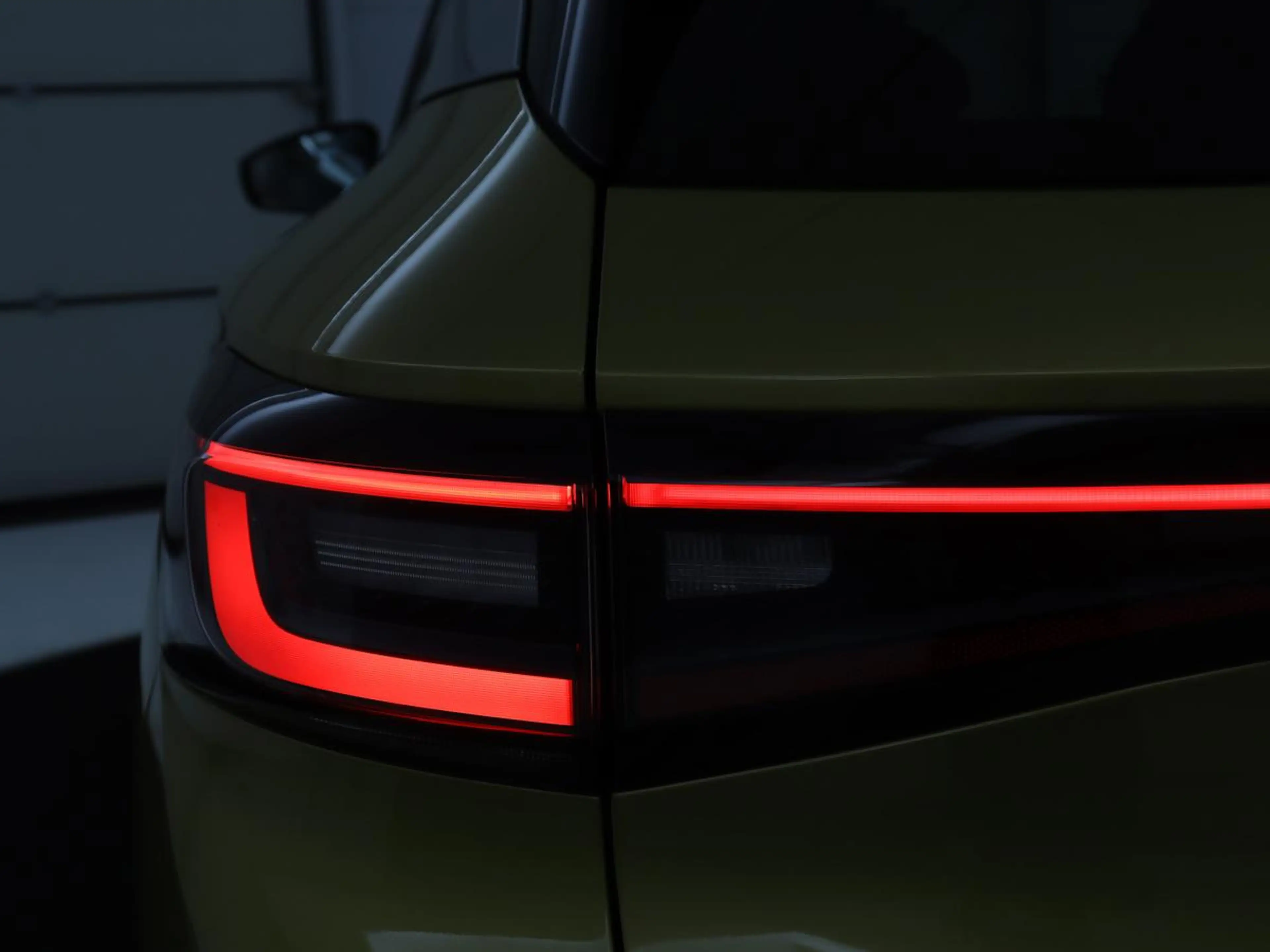 Volkswagen ID.4 First 77 kWh — photo 34