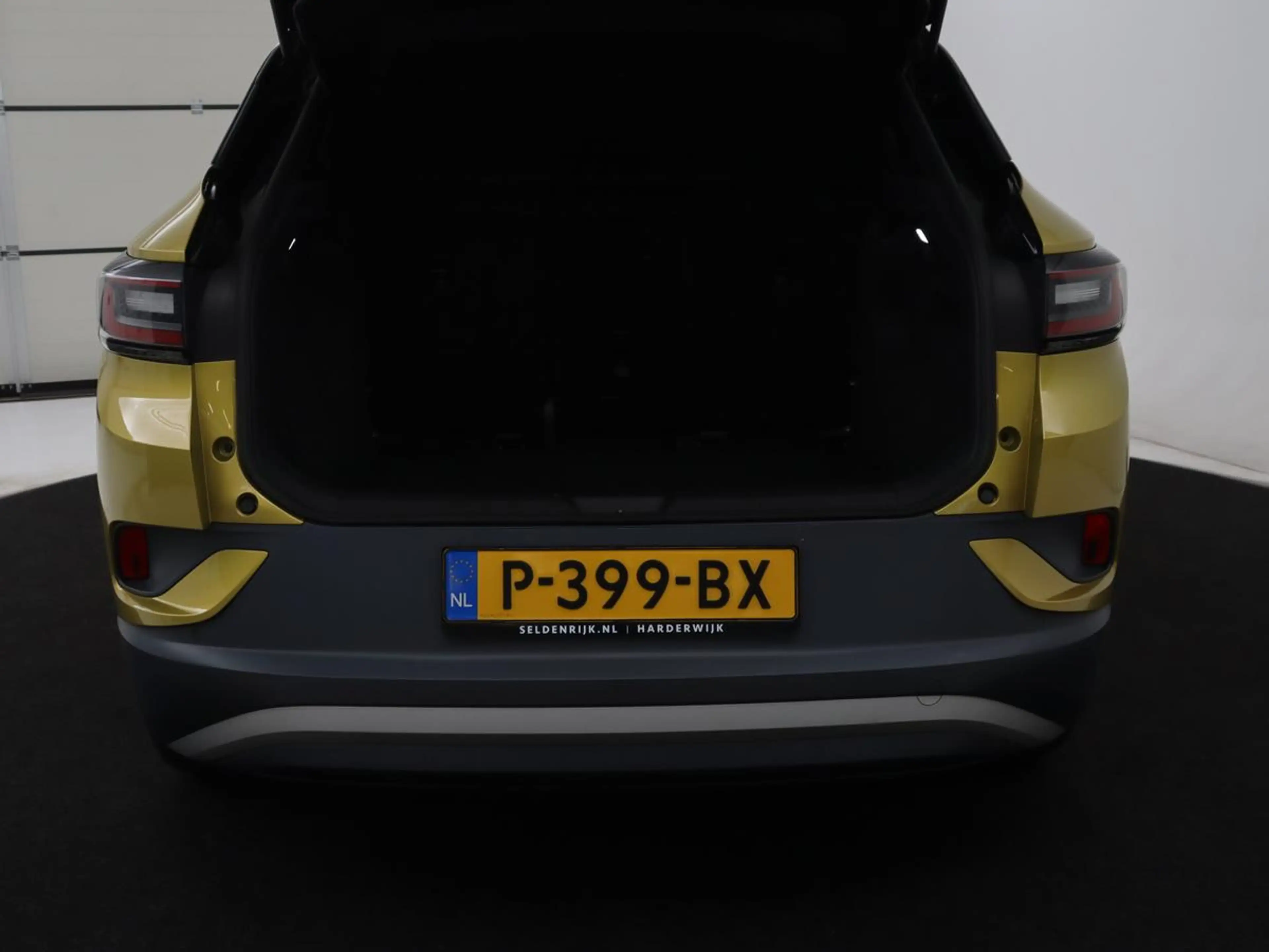 Volkswagen ID.4 First 77 kWh — photo 9