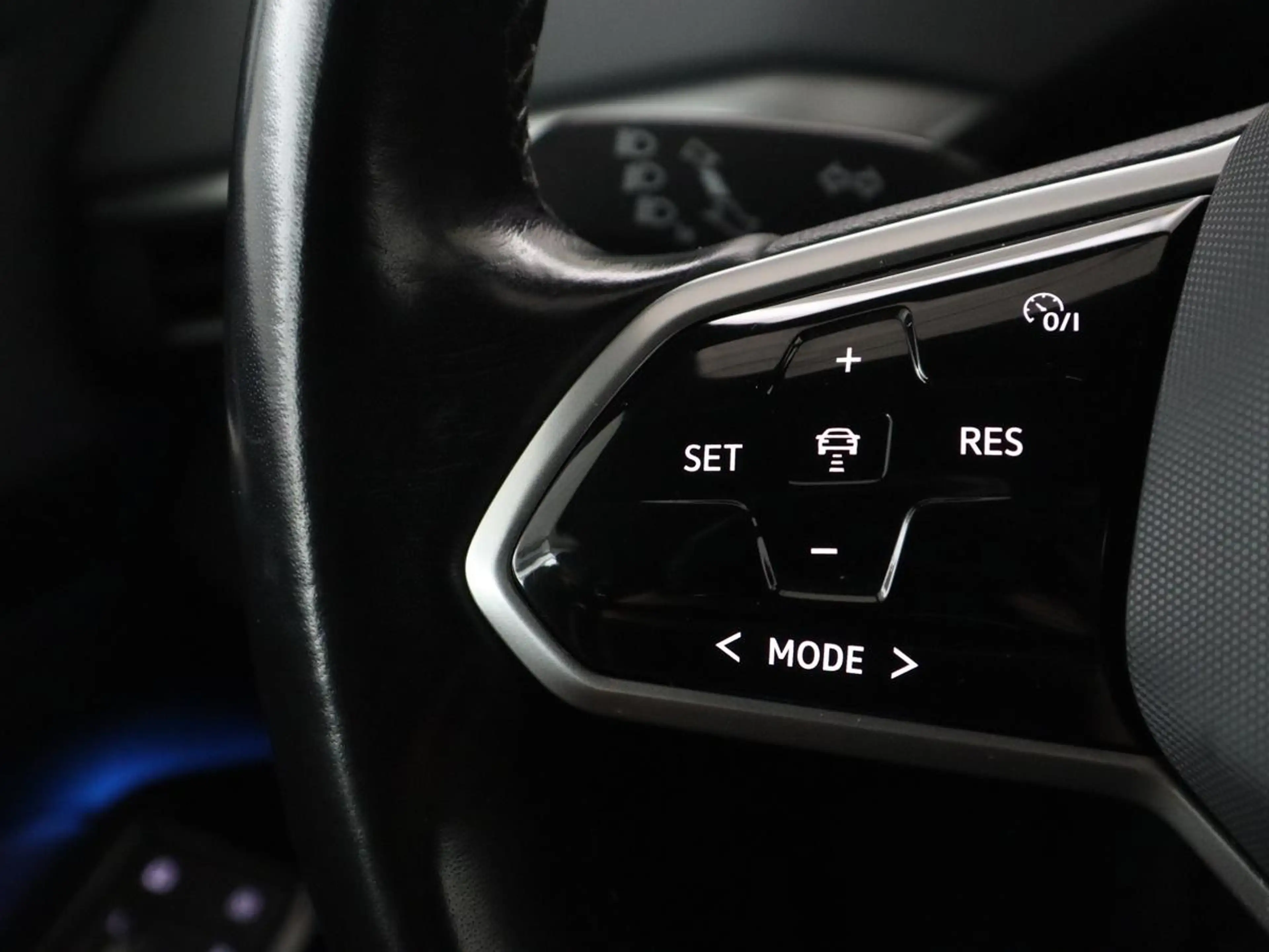 Volkswagen ID.4 First 77 kWh — photo 15