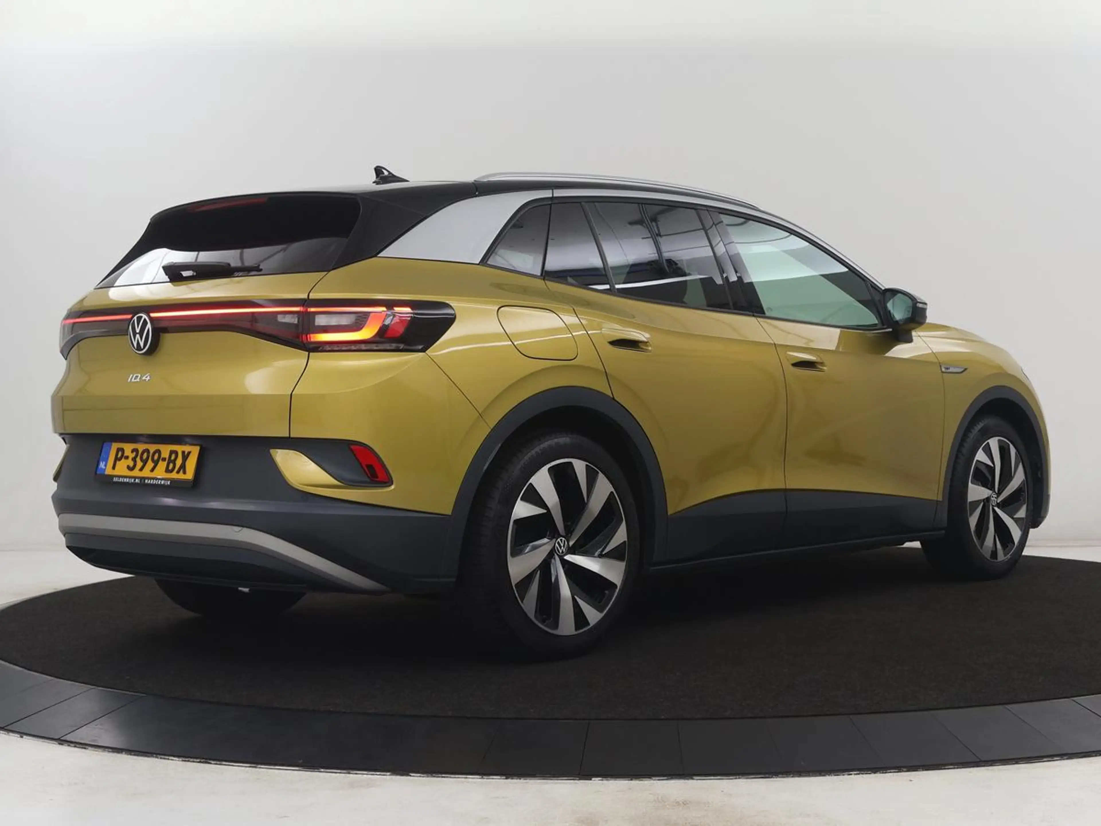 Volkswagen ID.4 First 77 kWh — photo 38