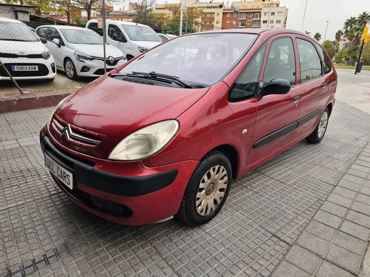 Citroen Xsara Picasso 1.6HDi SX 92 Paars - 1