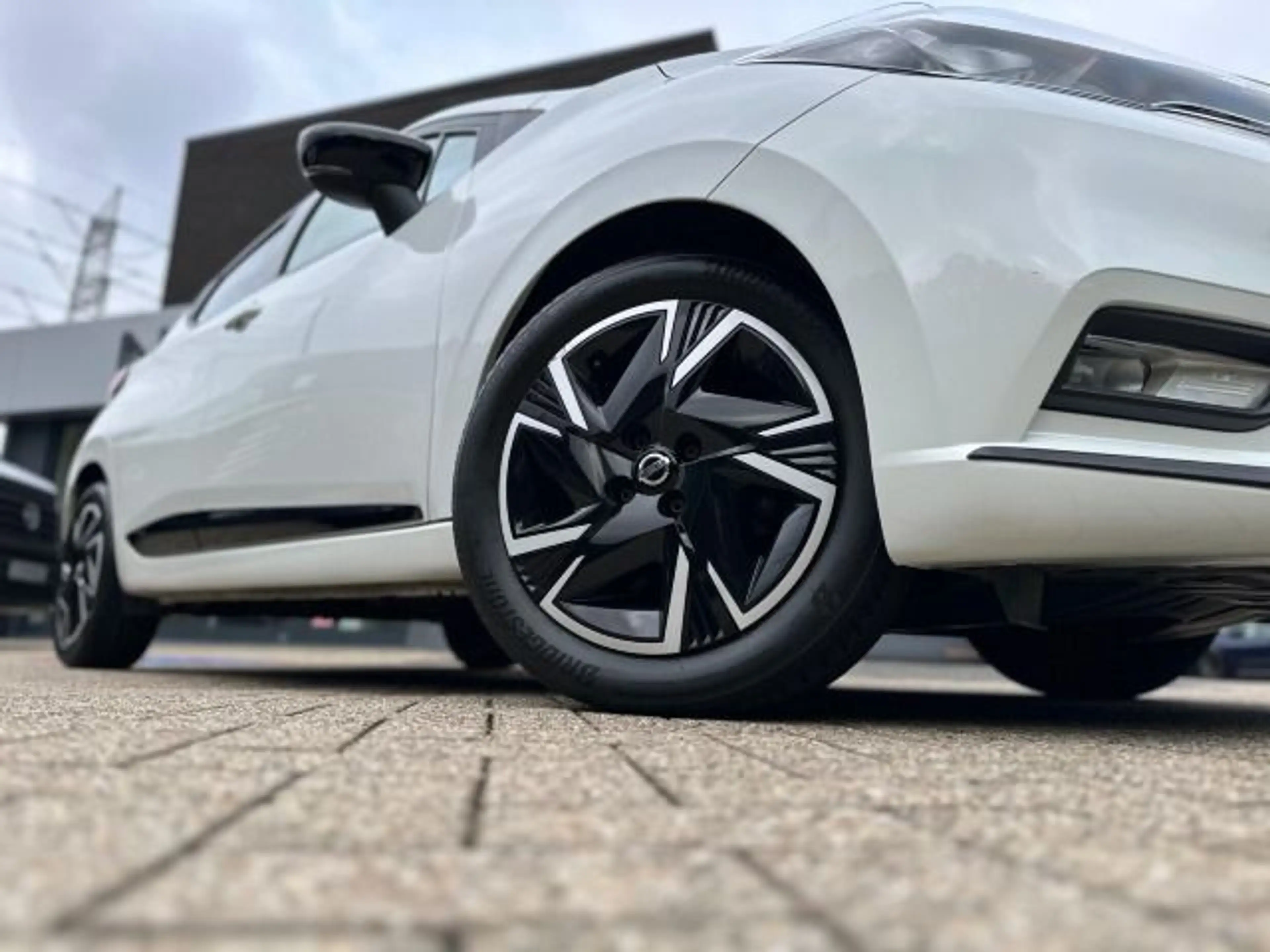 Nissan Micra 1.0 IG-T Automatik N-Design Navi SH Kamera — photo 3