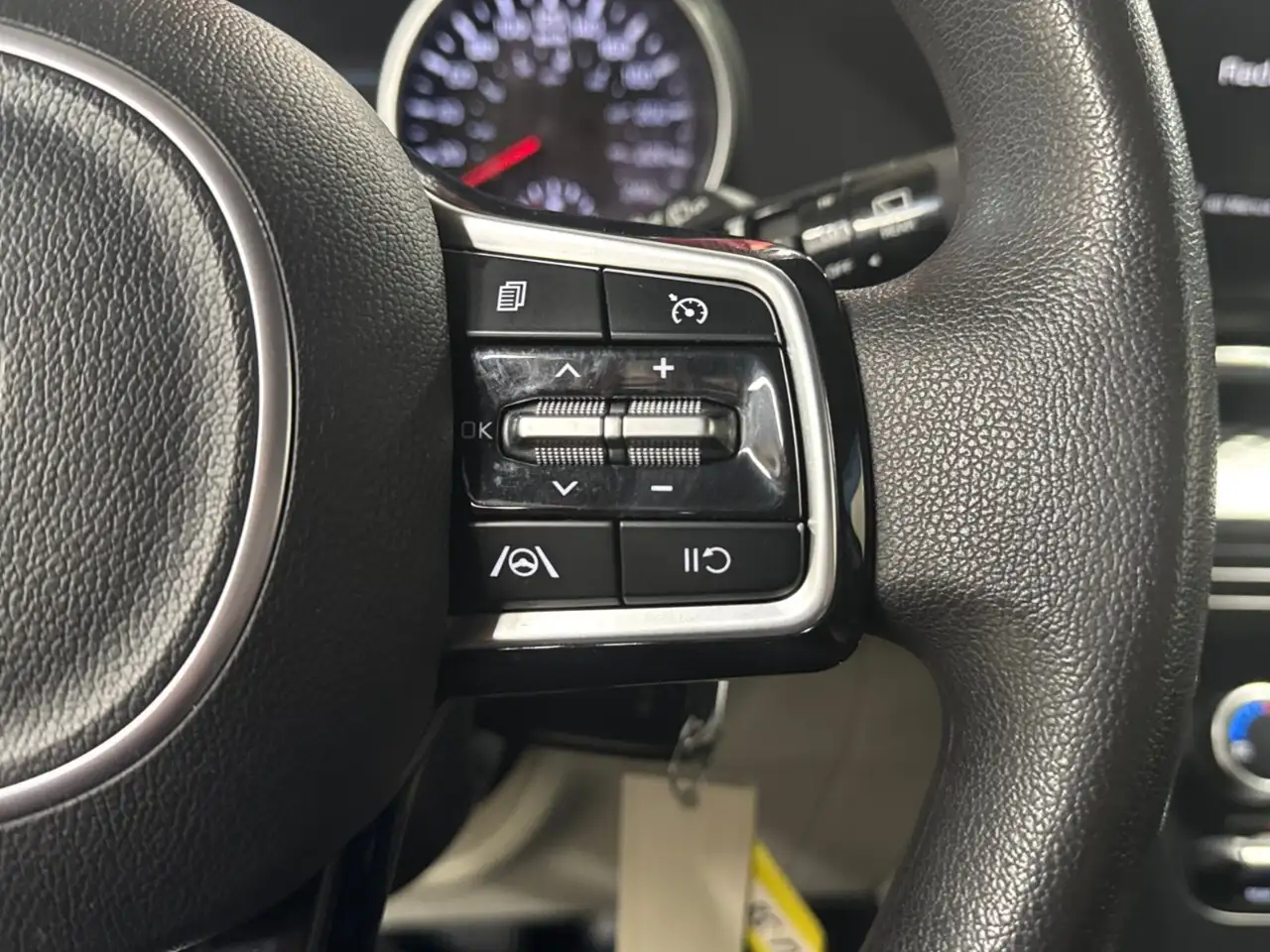 Kia Carnival снимка Kia Carnival