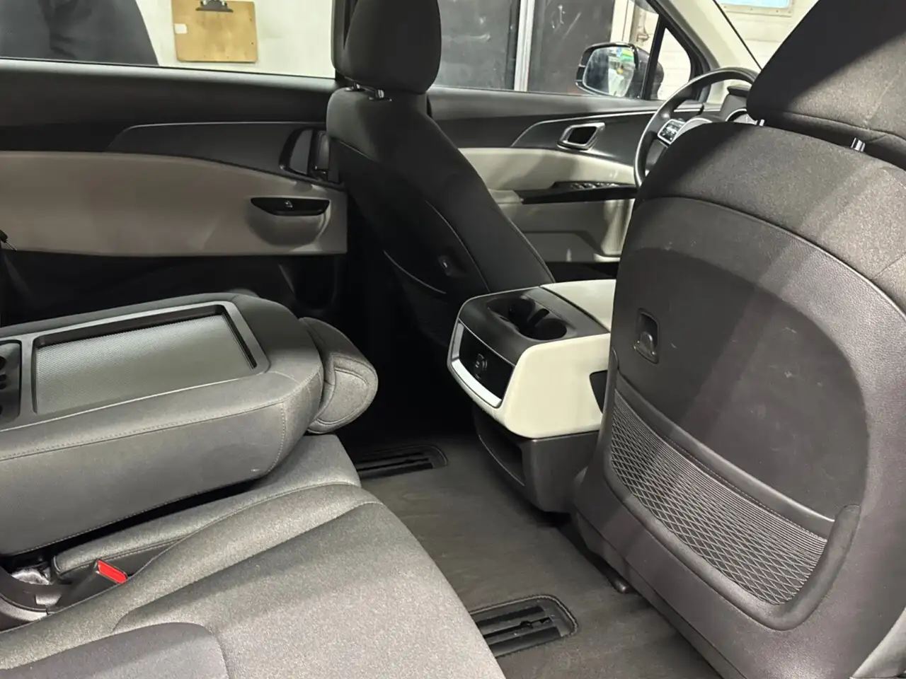 Kia Carnival снимка Kia Carnival