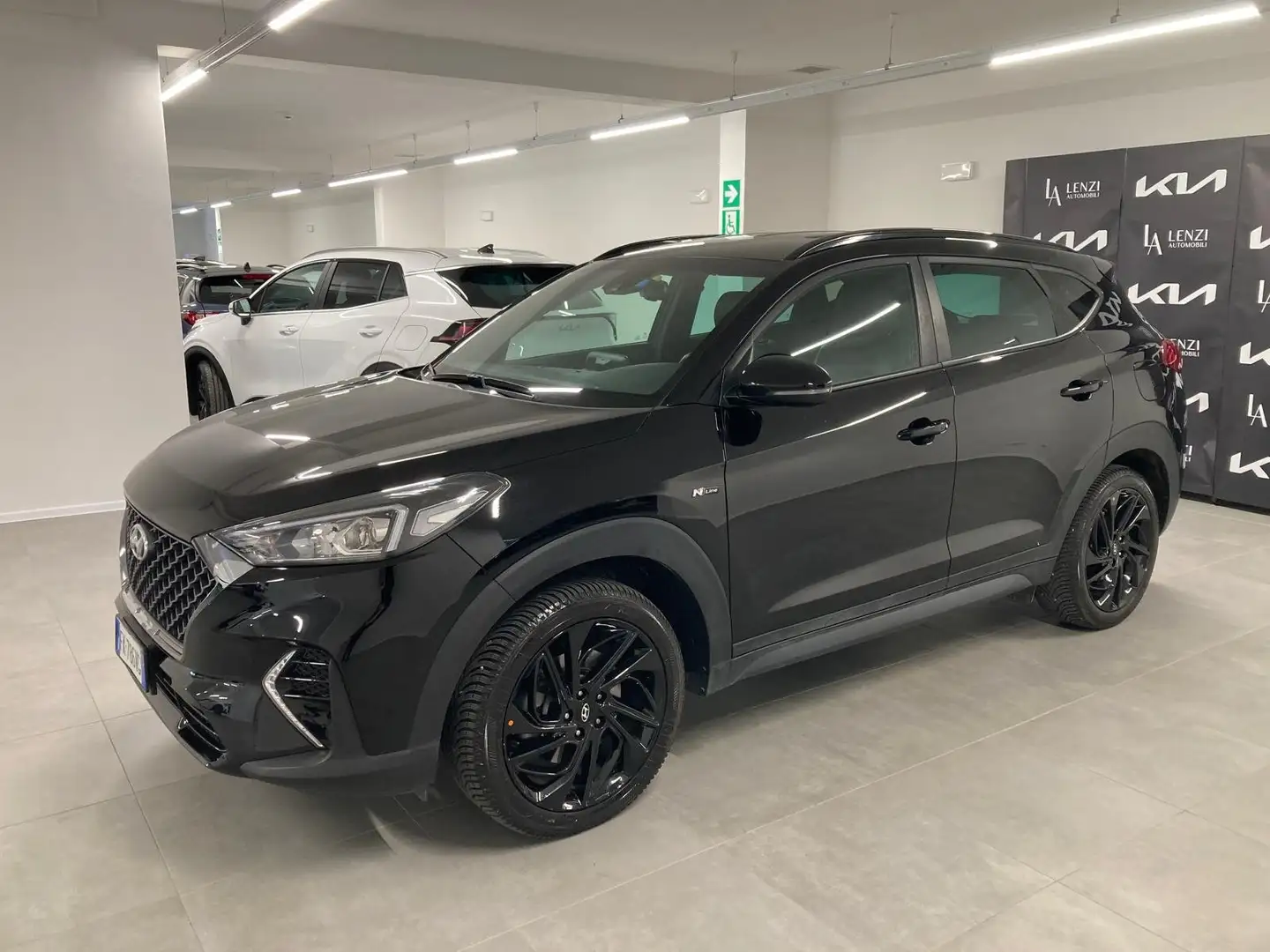 Hyundai TUCSON Tucson 1.6 crdi N-LINE 2wd 136cv UNICOP. KM 93.000 Zwart - 2
