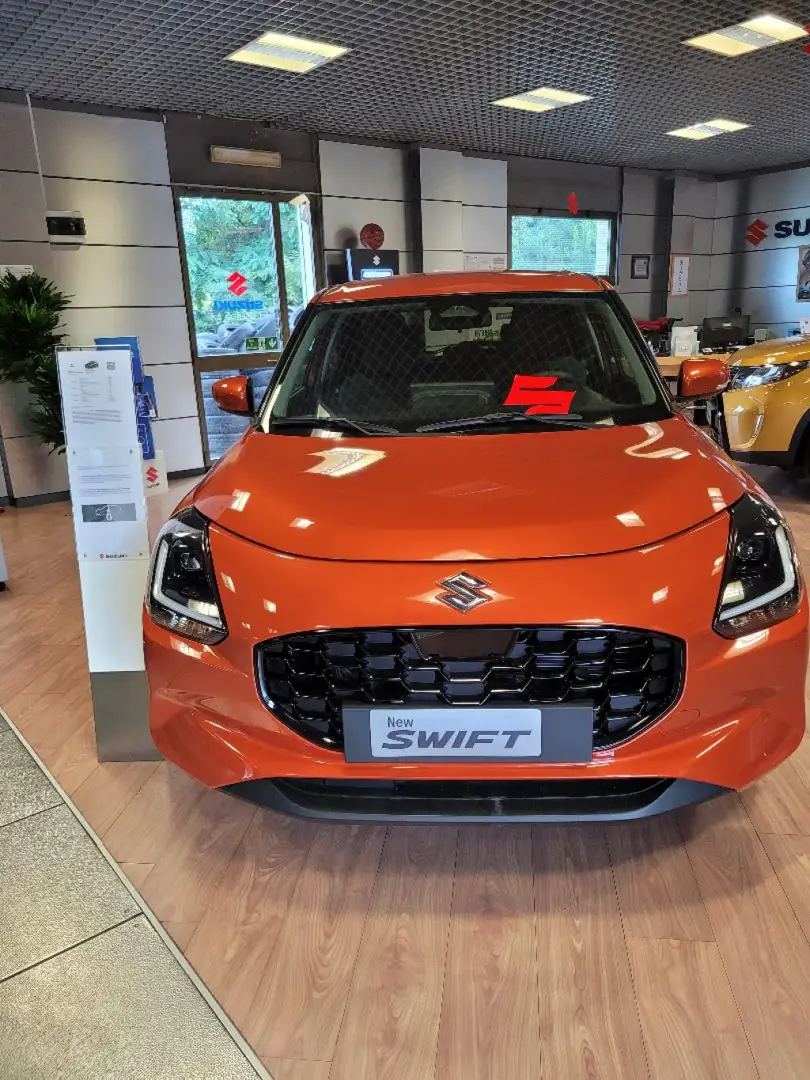 Suzuki Swift 1.2 Hybrid 4WD AllGrip Top ANCHE PER NEOPATENTATI Arancione - 2