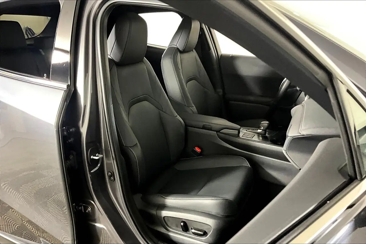 Lexus UX снимка Lexus UX