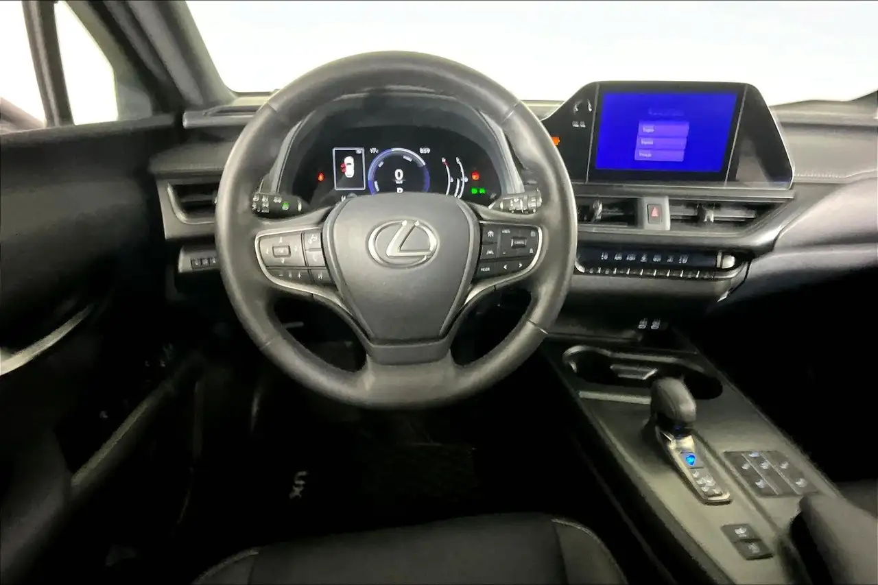 Lexus UX снимка Lexus UX