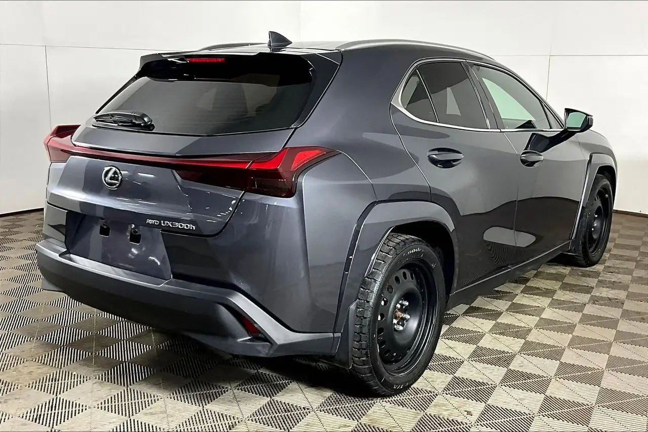 Lexus UX снимка Lexus UX
