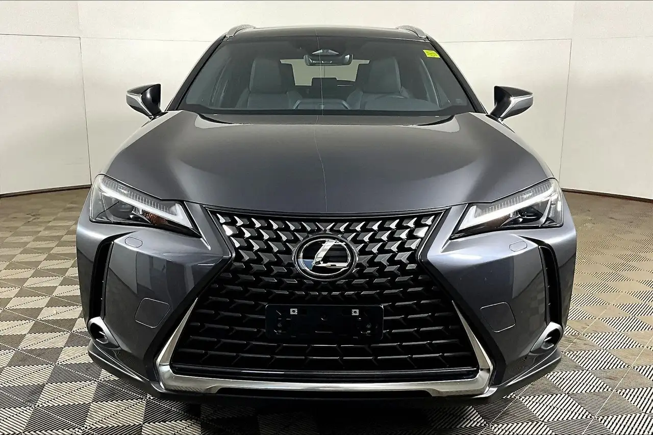 Lexus UX снимка Lexus UX
