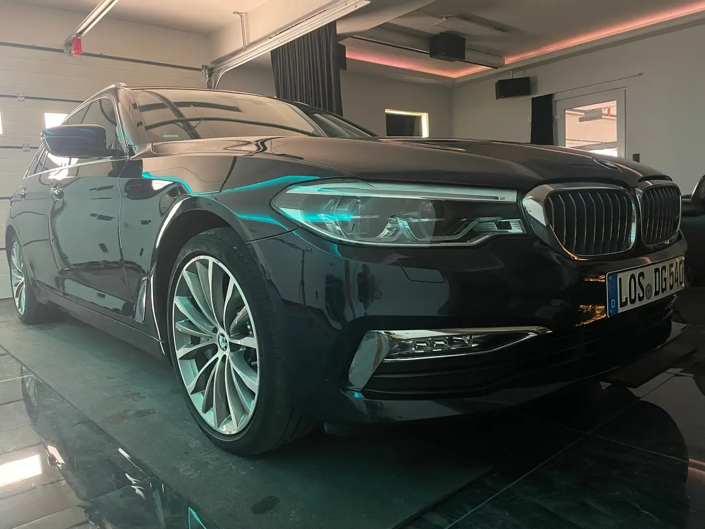 BMW 540 5er 540d xDrive Touring Aut. Luxury Line Kék - 1