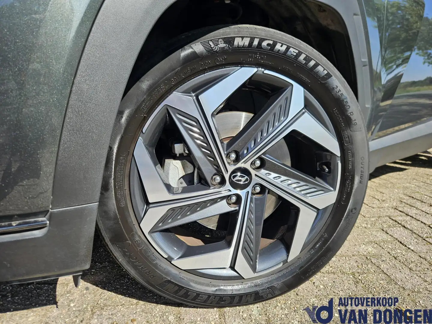 Hyundai TUCSON 1.6 T-GDI HEV Premium | Full Hybrid 230 PK | 1e Ei Gris - 2